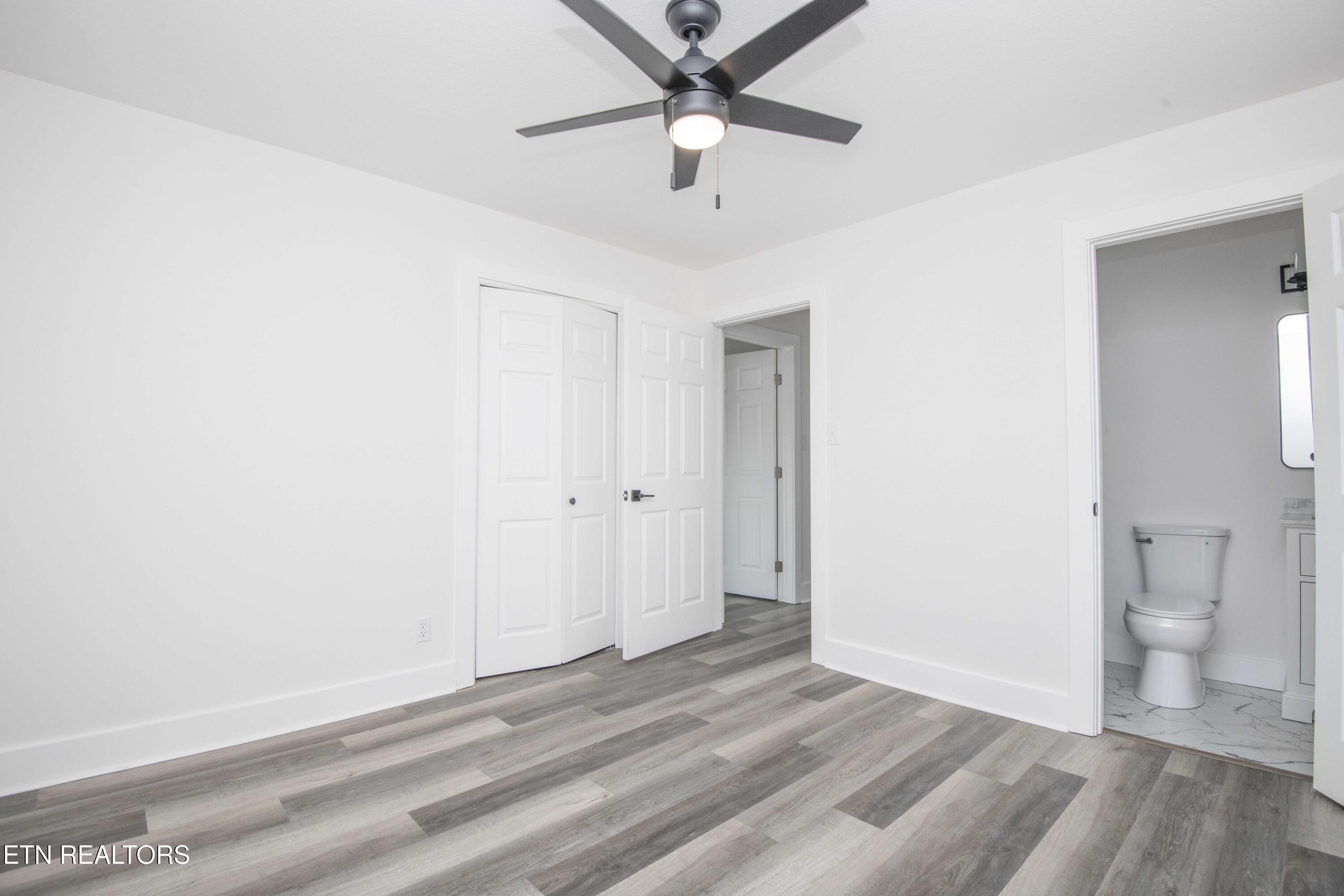 3221 Greenway Drive Knoxville TN 37918