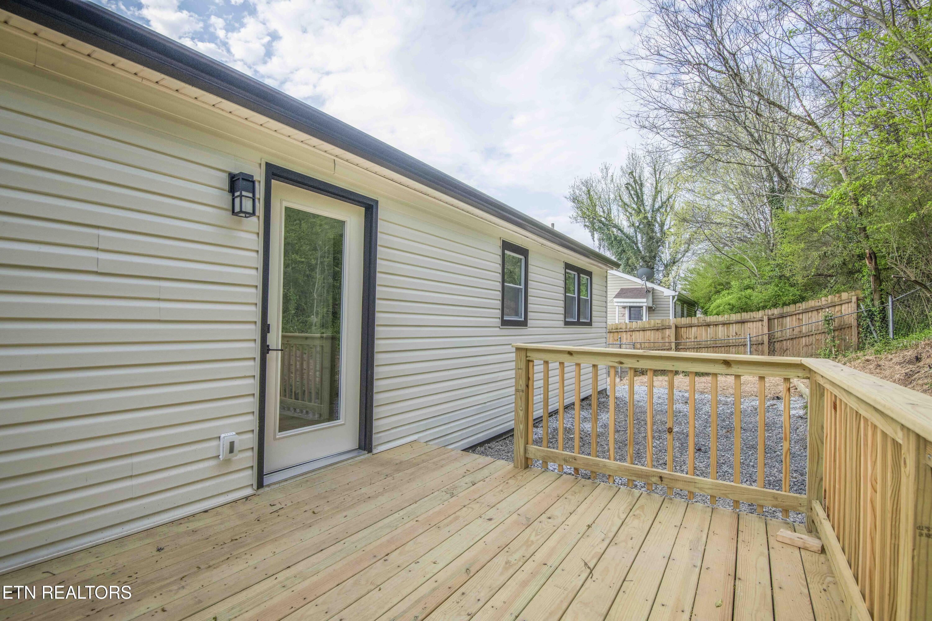 3221 Greenway Drive Knoxville TN 37918