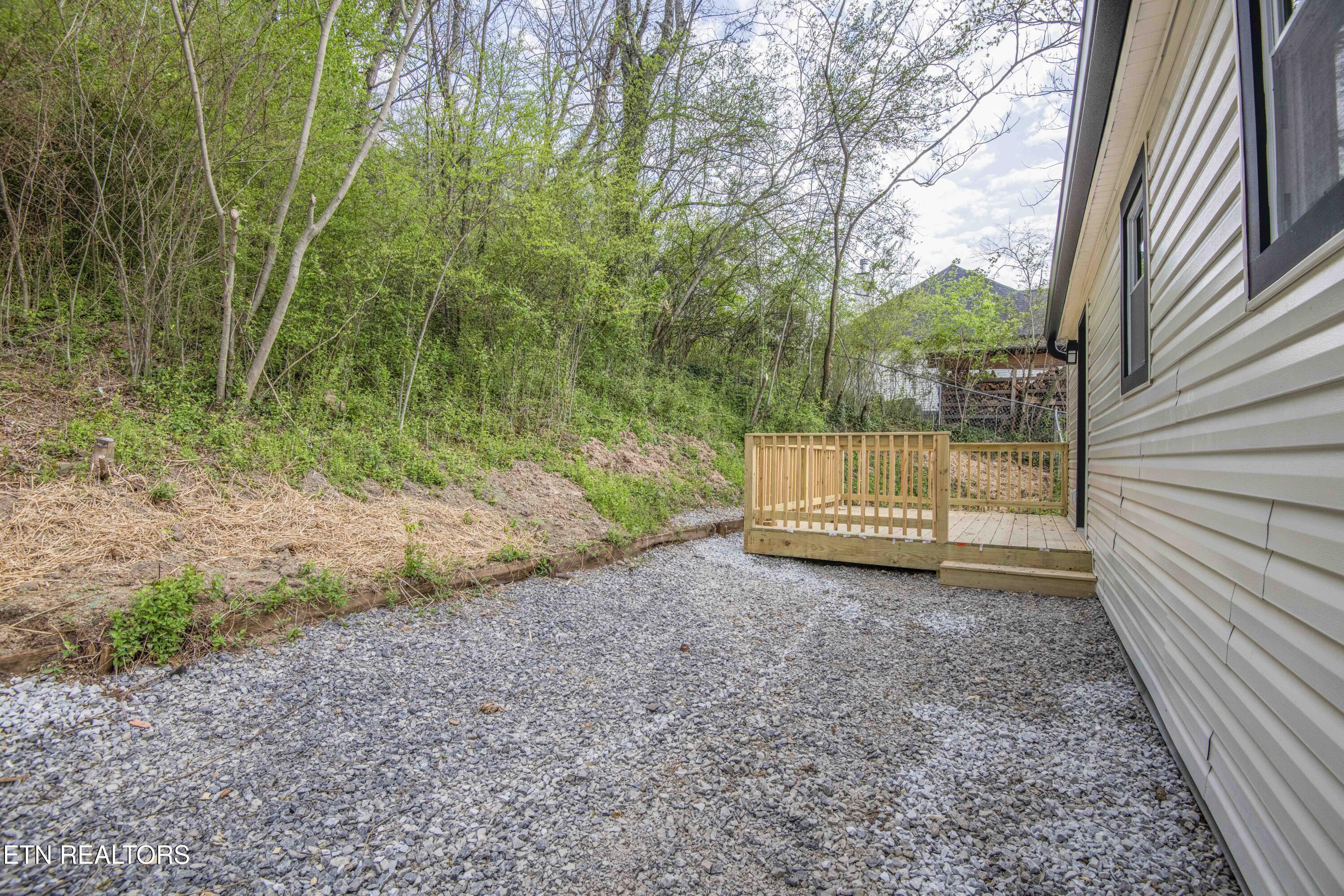 3221 Greenway Drive Knoxville TN 37918