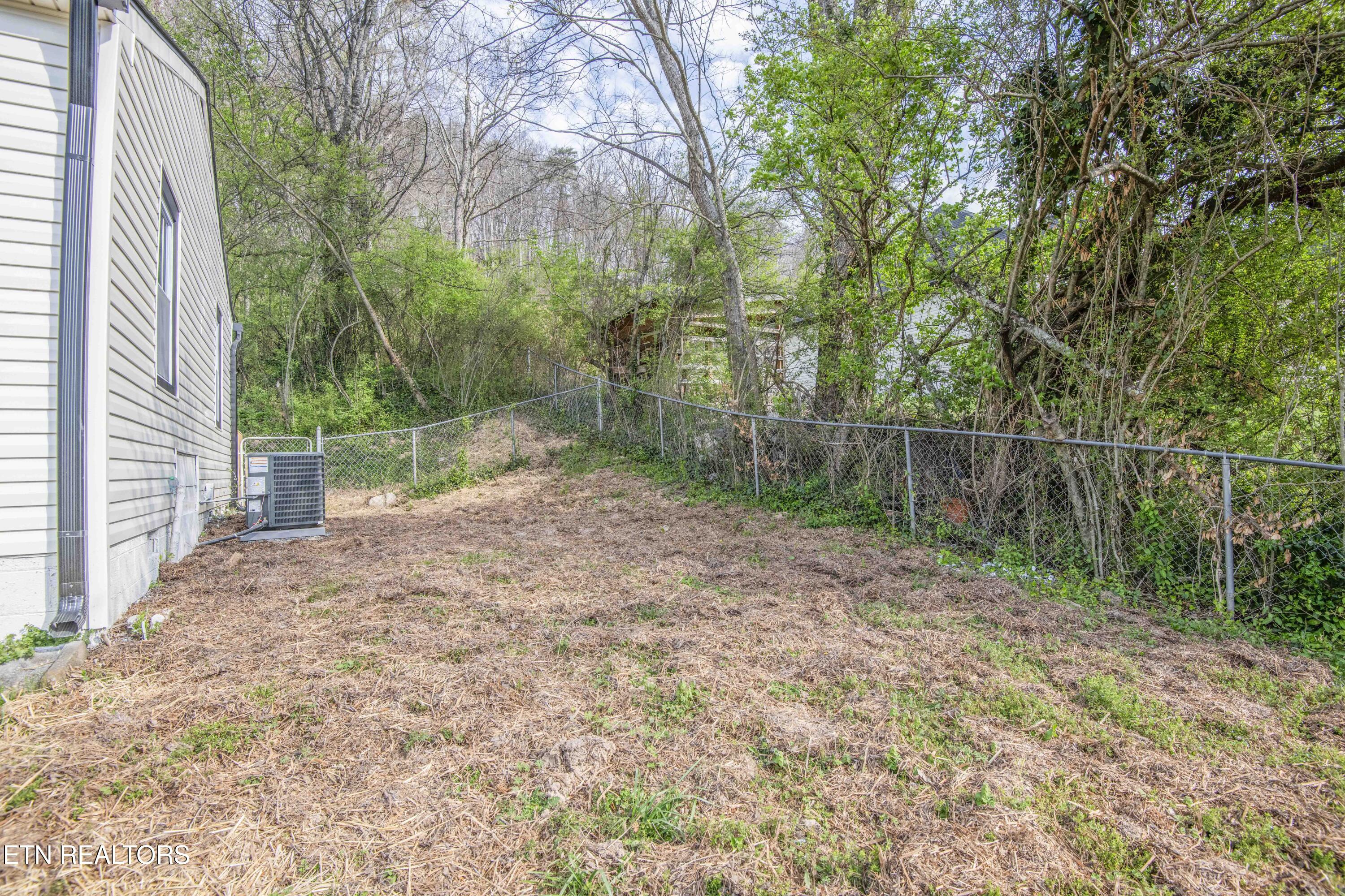 3221 Greenway Drive Knoxville TN 37918