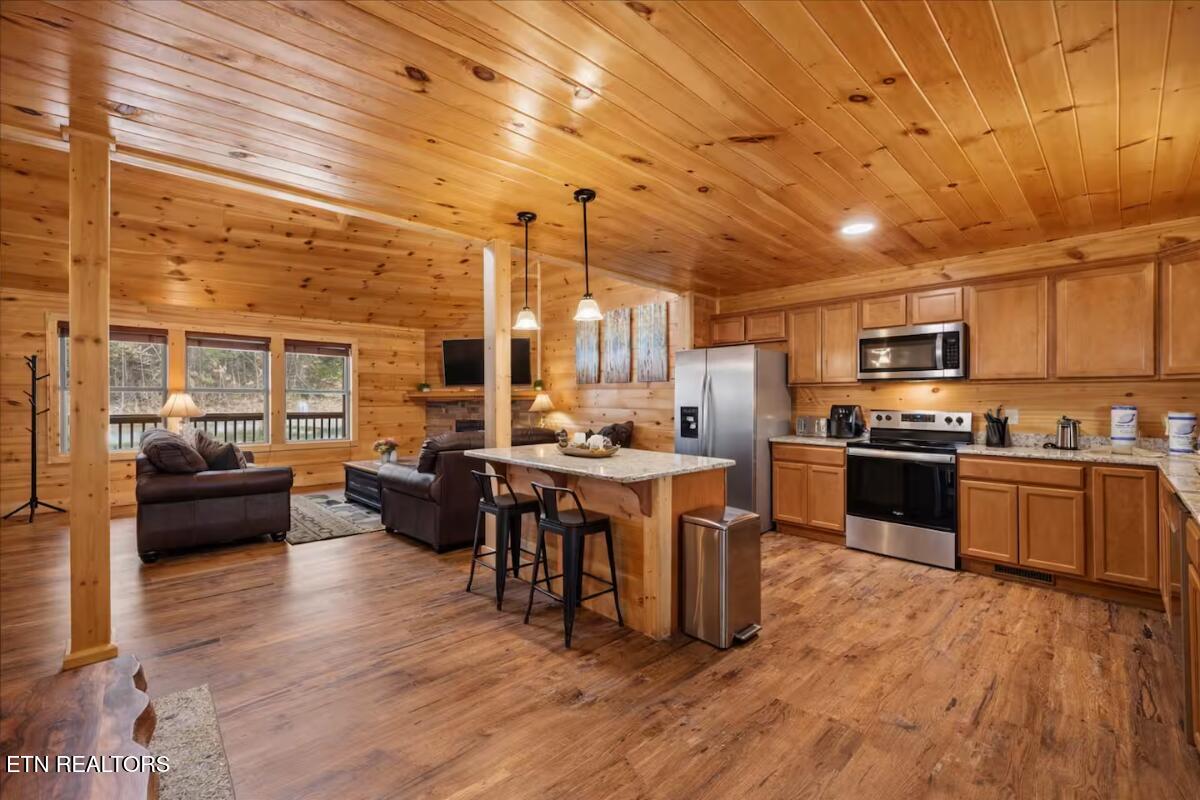 3213 Samuel Wear Drive Sevierville TN 37862