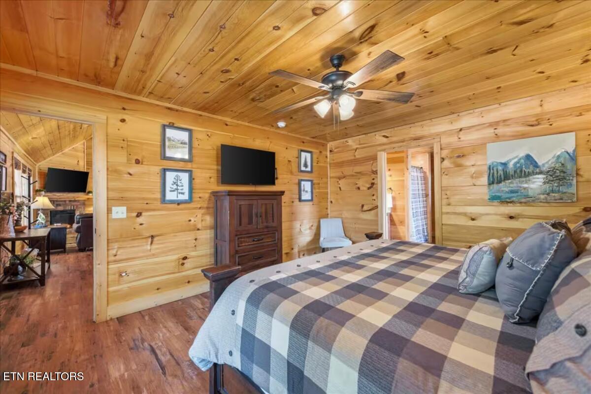 3213 Samuel Wear Drive Sevierville TN 37862