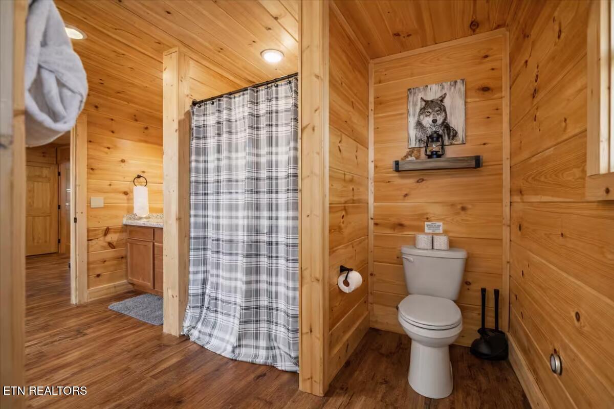 3213 Samuel Wear Drive Sevierville TN 37862
