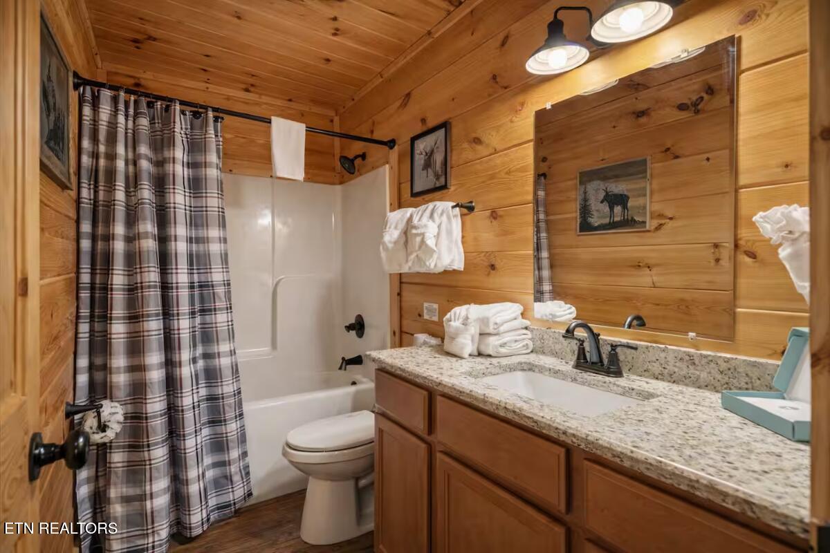 3213 Samuel Wear Drive Sevierville TN 37862