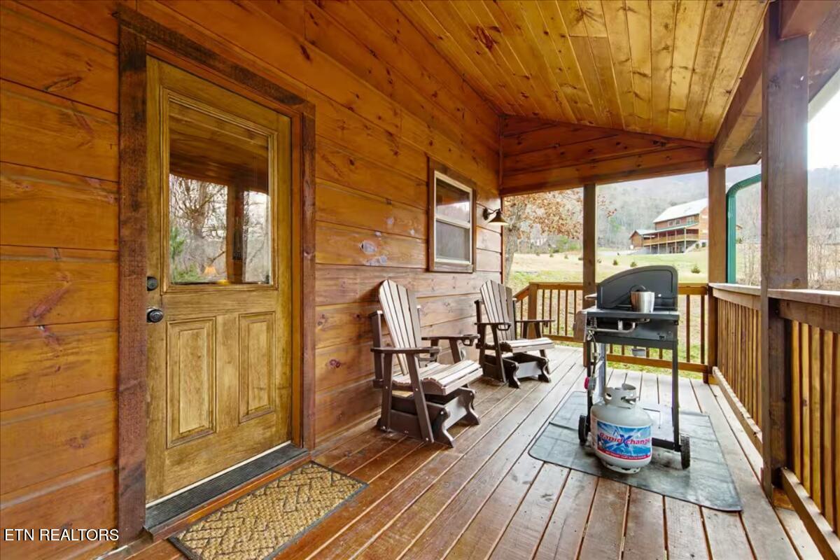 3213 Samuel Wear Drive Sevierville TN 37862