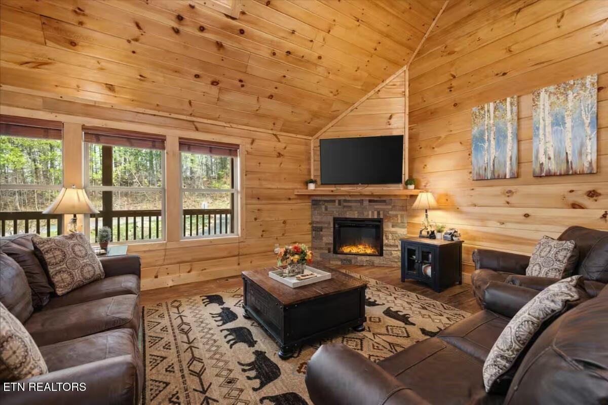 3213 Samuel Wear Drive Sevierville TN 37862