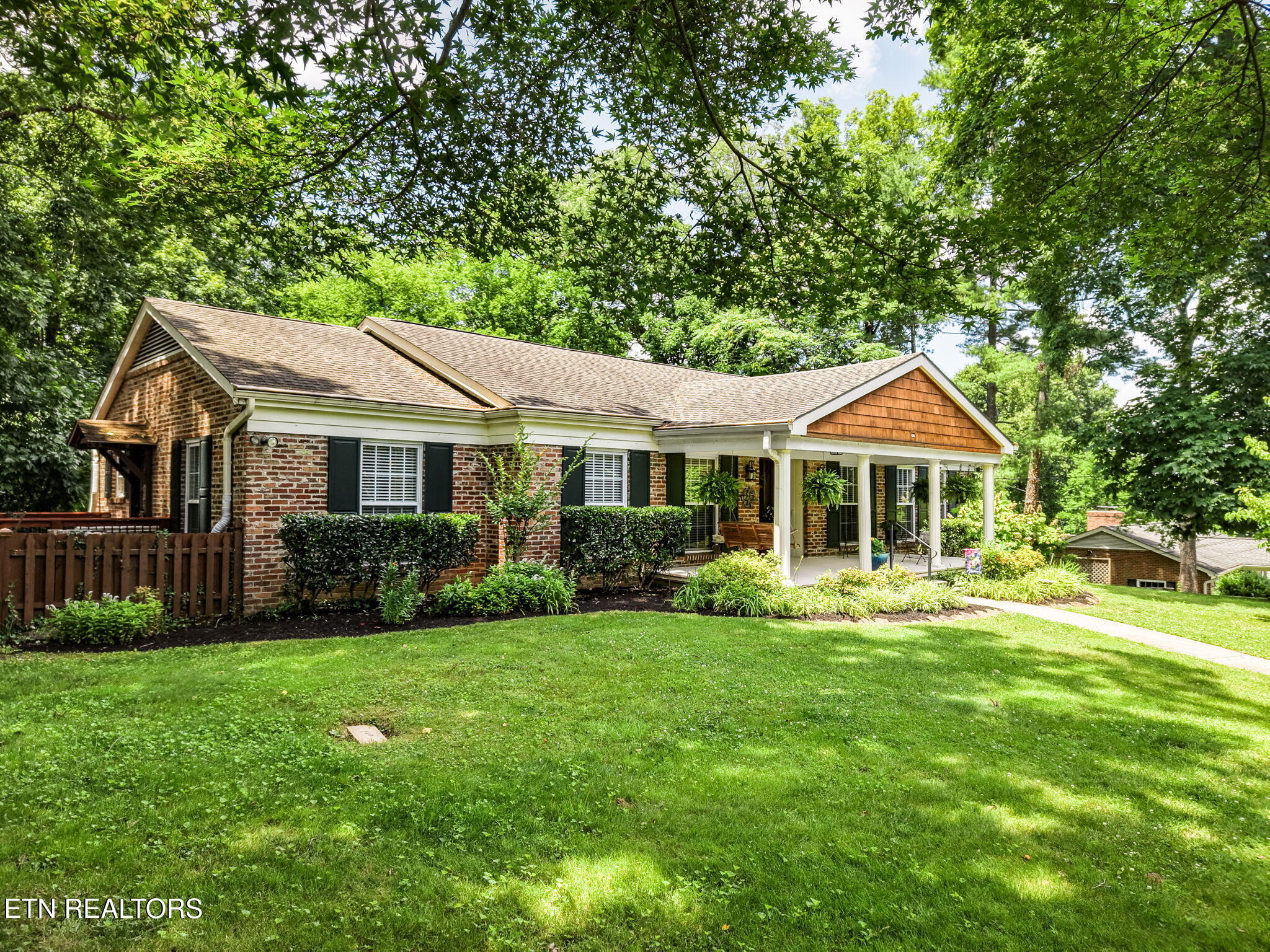 313 Forest Oak Drive Knoxville TN 37919