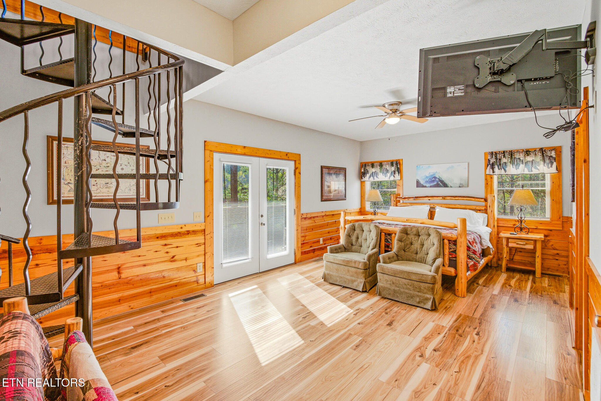 570 Country Oaks Drive Pigeon Forge TN 37863