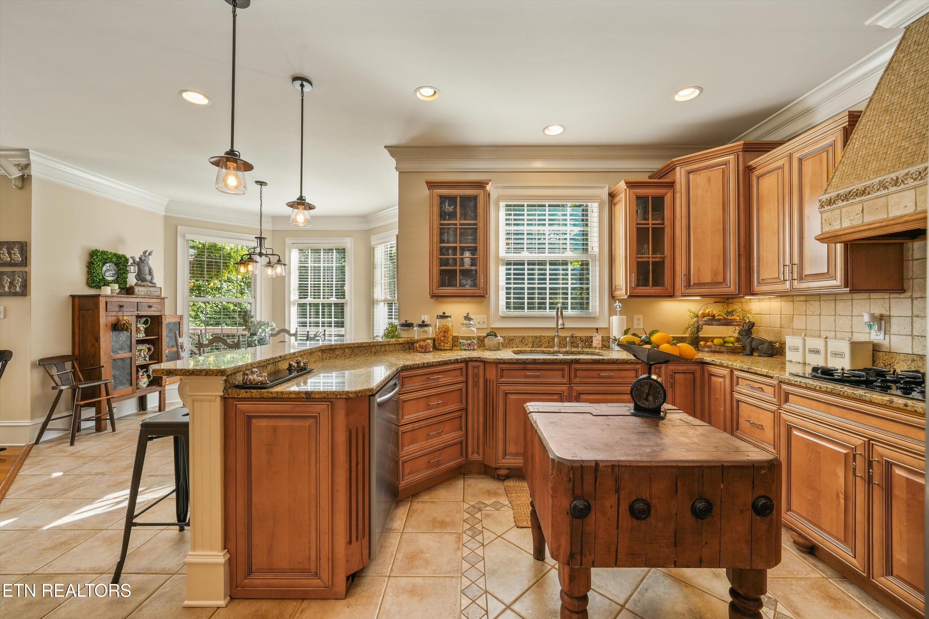 864 Oconnell Knoxville TN 37934