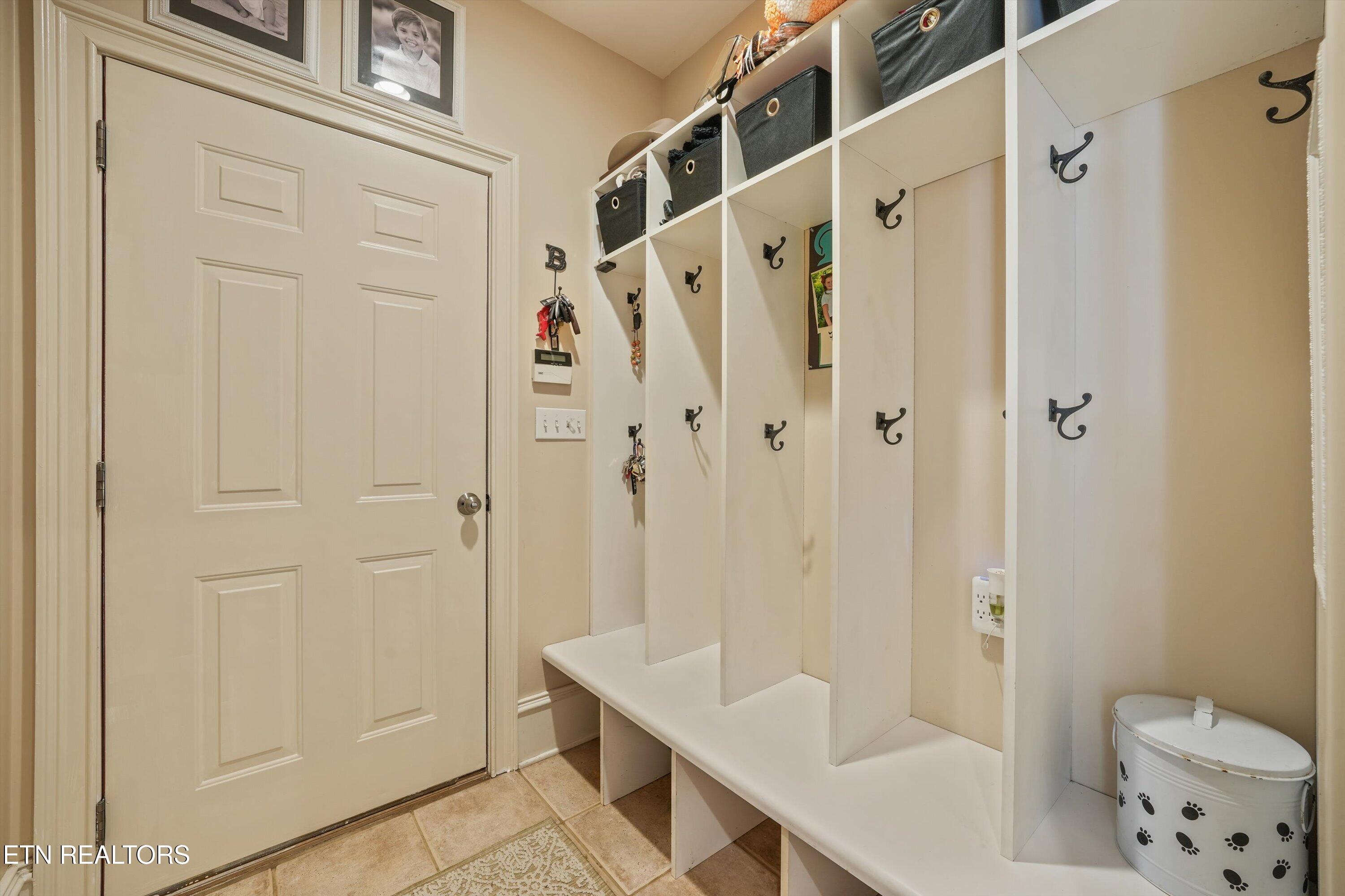 864 Oconnell Knoxville TN 37934