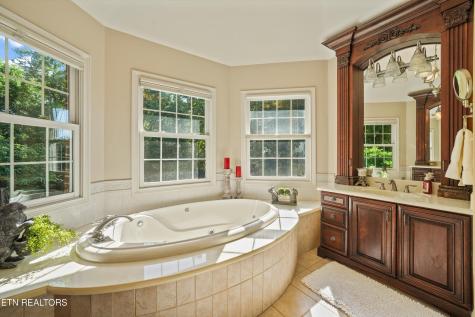 864 Oconnell Knoxville TN 37934