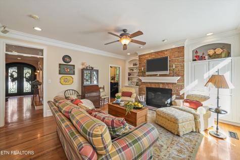 864 Oconnell Knoxville TN 37934