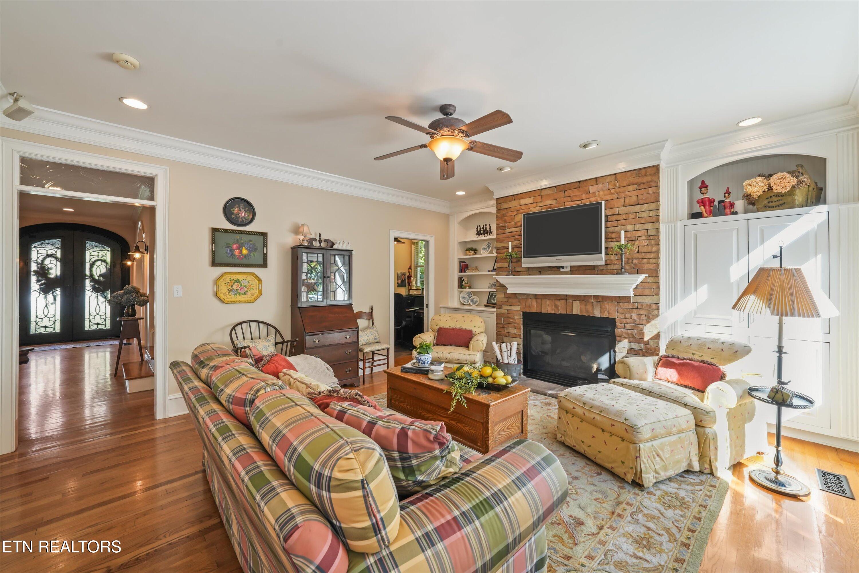 864 Oconnell Knoxville TN 37934