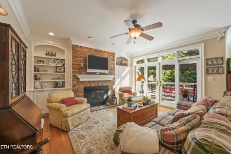 864 Oconnell Knoxville TN 37934