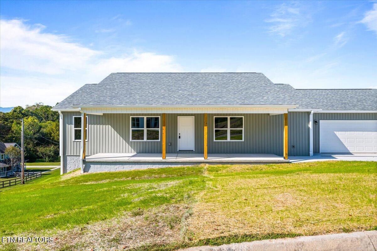 172 Storm Lane Jacksboro TN 37757