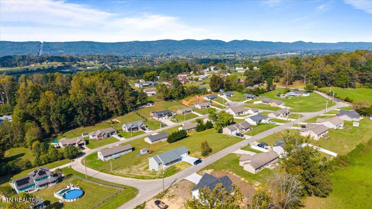 172 Storm Lane Jacksboro TN 37757