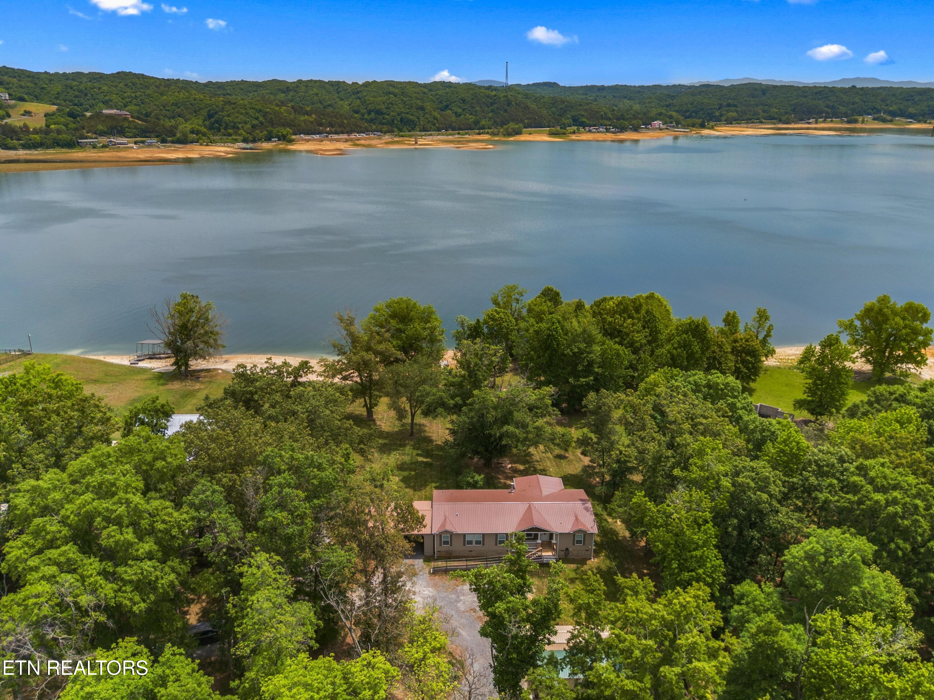 860 Harrison Ferry Road Baneberry TN 37890
