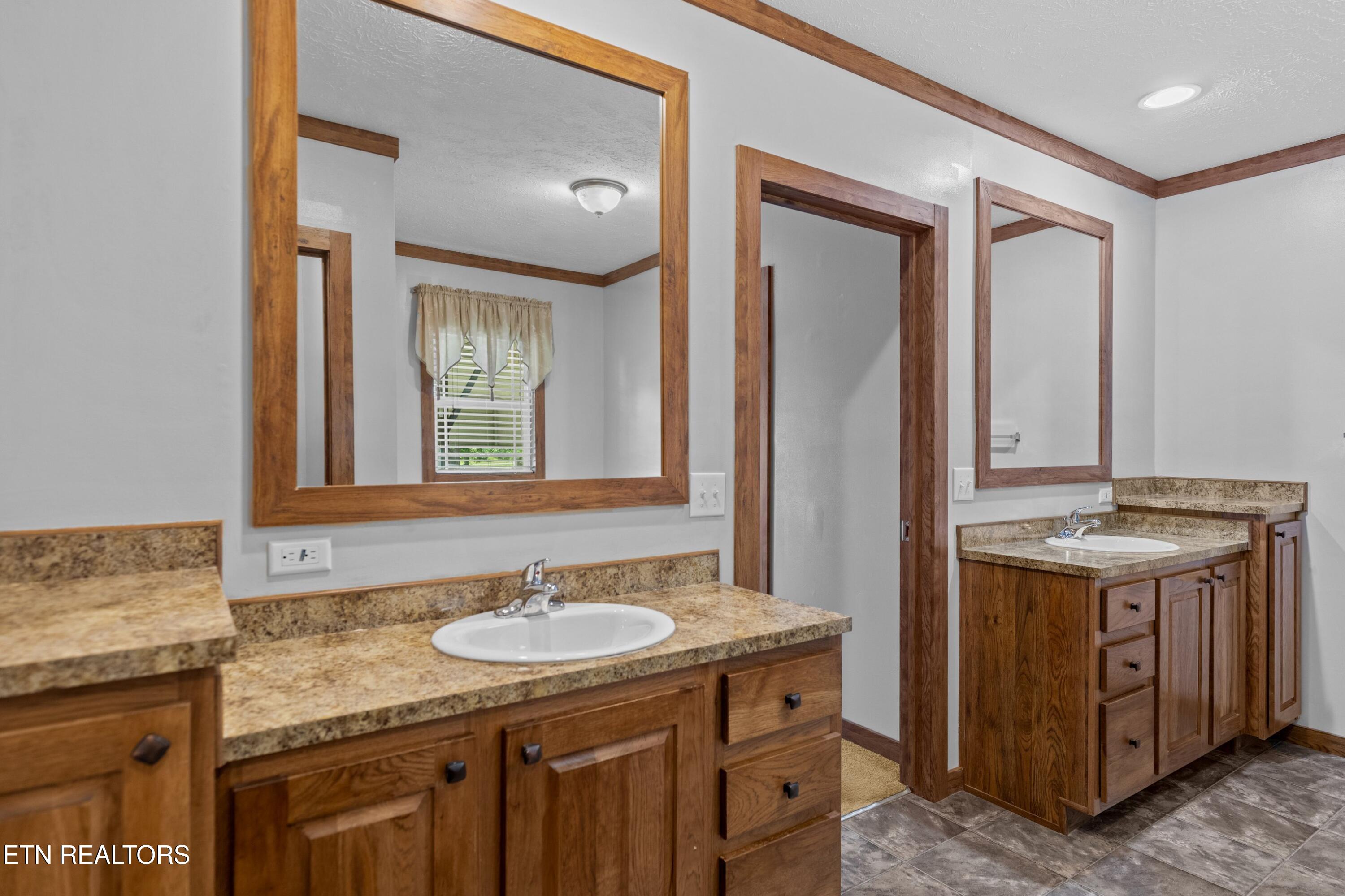 860 Harrison Ferry Road Baneberry TN 37890