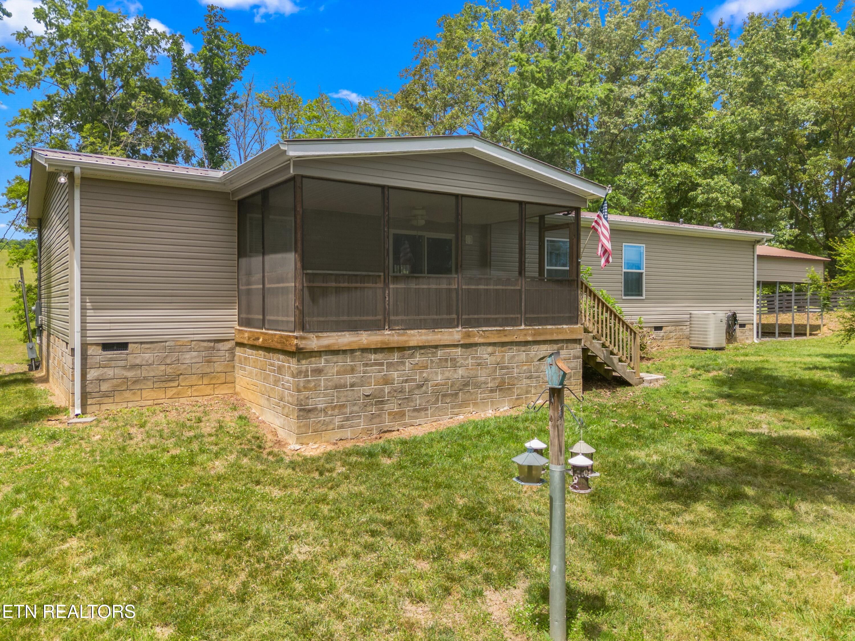 860 Harrison Ferry Road Baneberry TN 37890