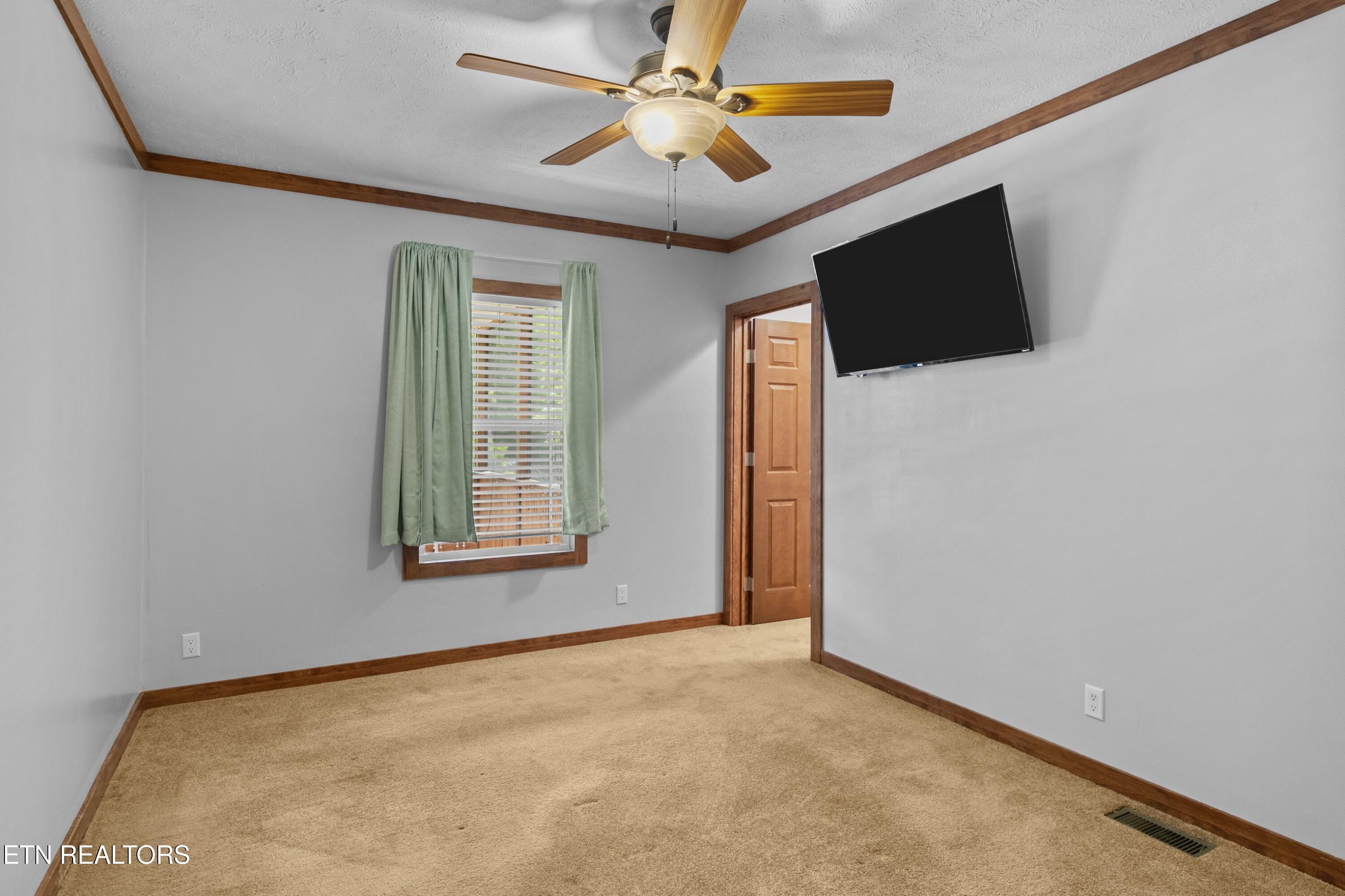 860 Harrison Ferry Road Baneberry TN 37890