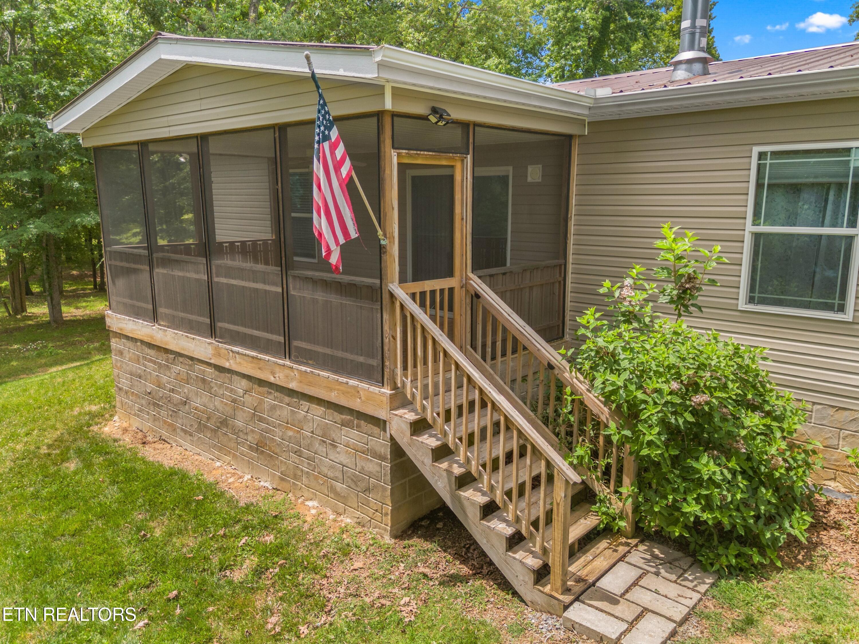 860 Harrison Ferry Road Baneberry TN 37890