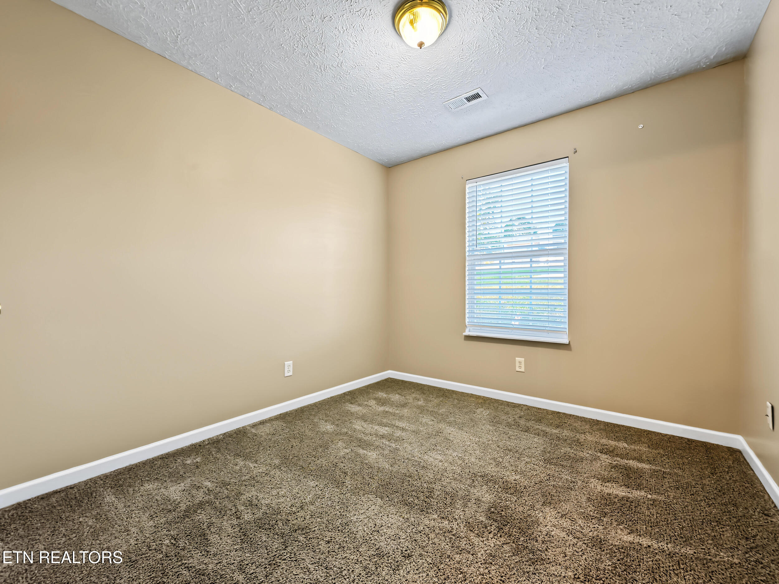 130 W Melissa Dawn Lane Maynardville TN 37807