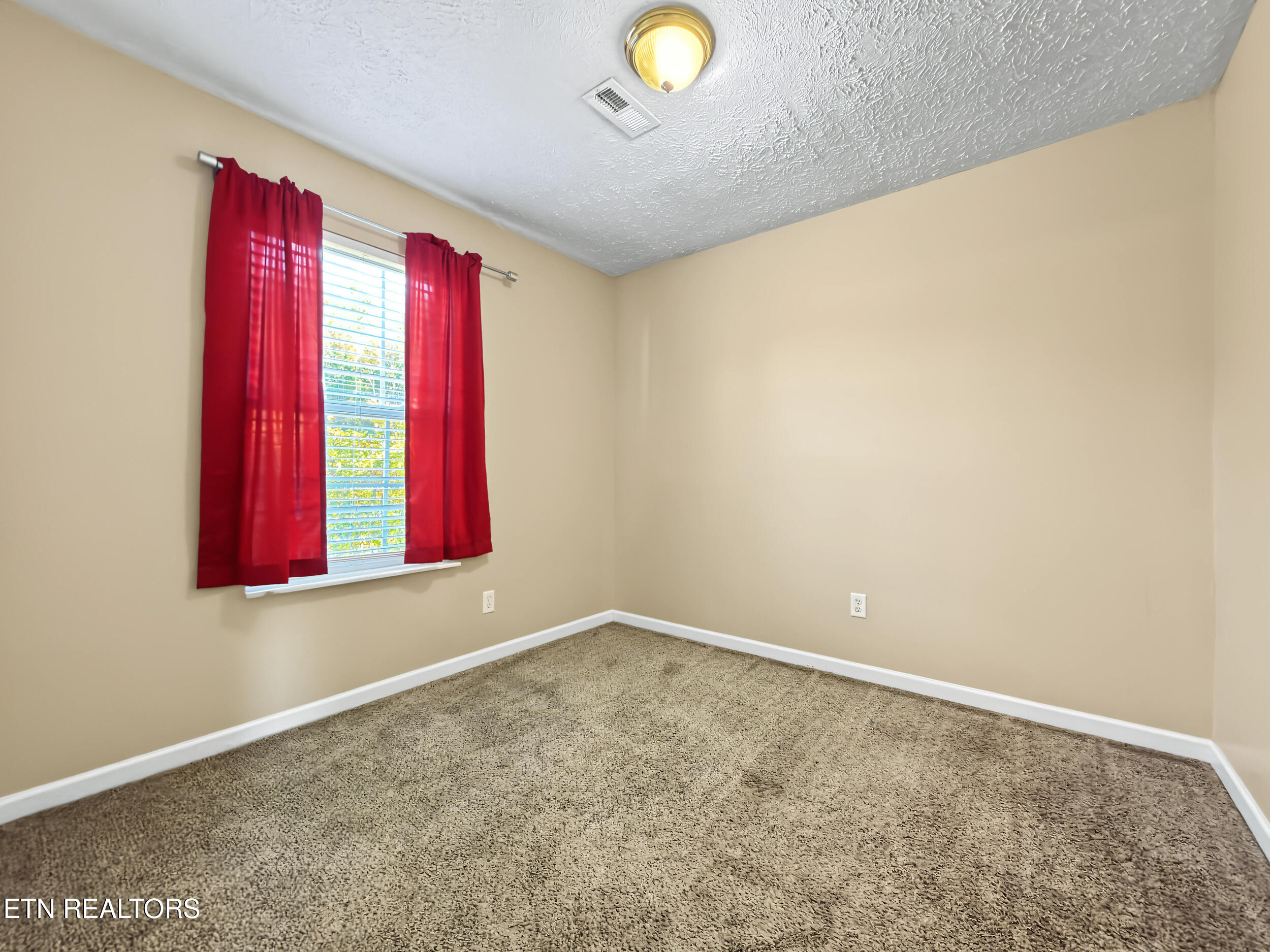 130 W Melissa Dawn Lane Maynardville TN 37807