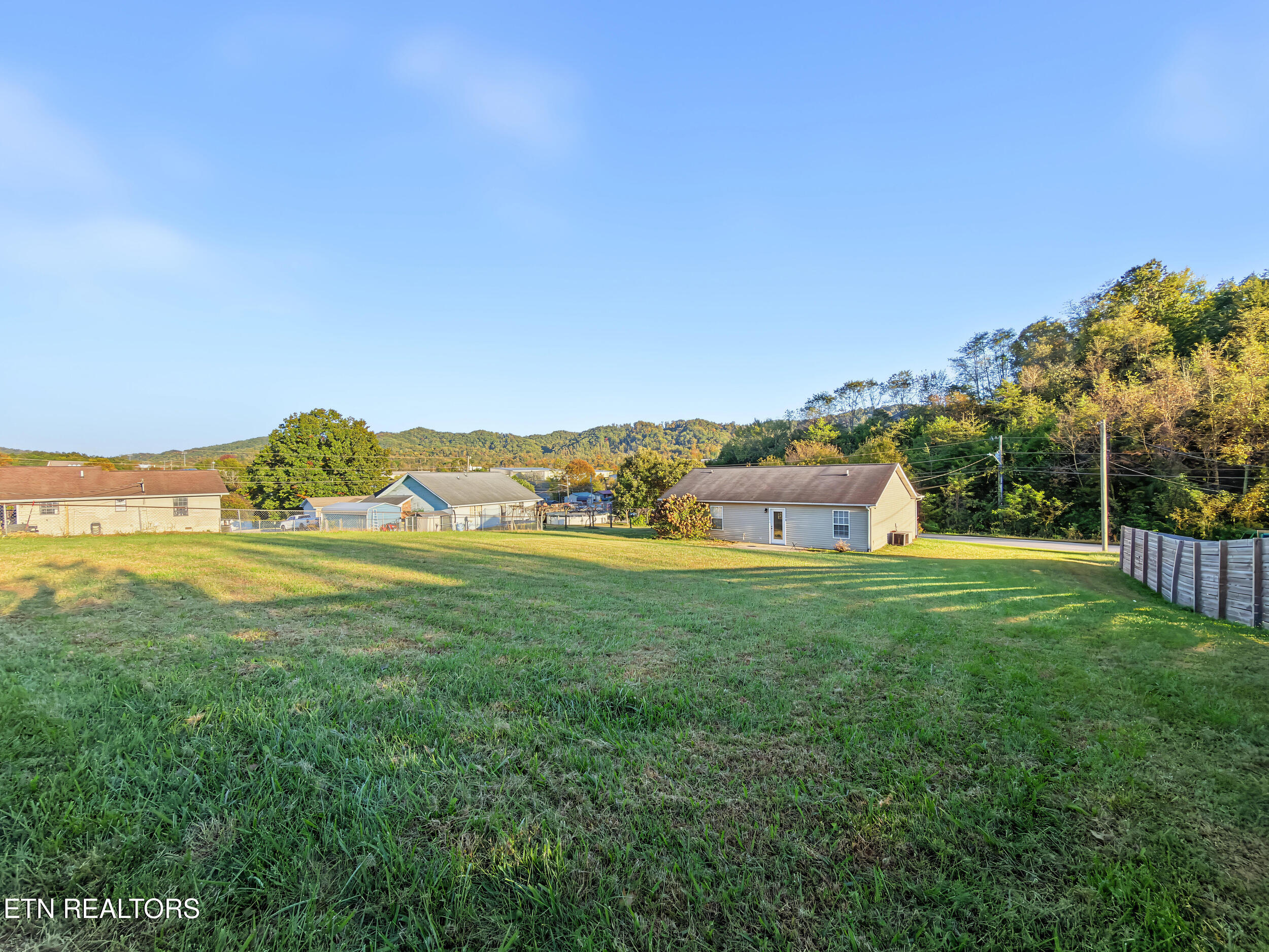 130 W Melissa Dawn Lane Maynardville TN 37807