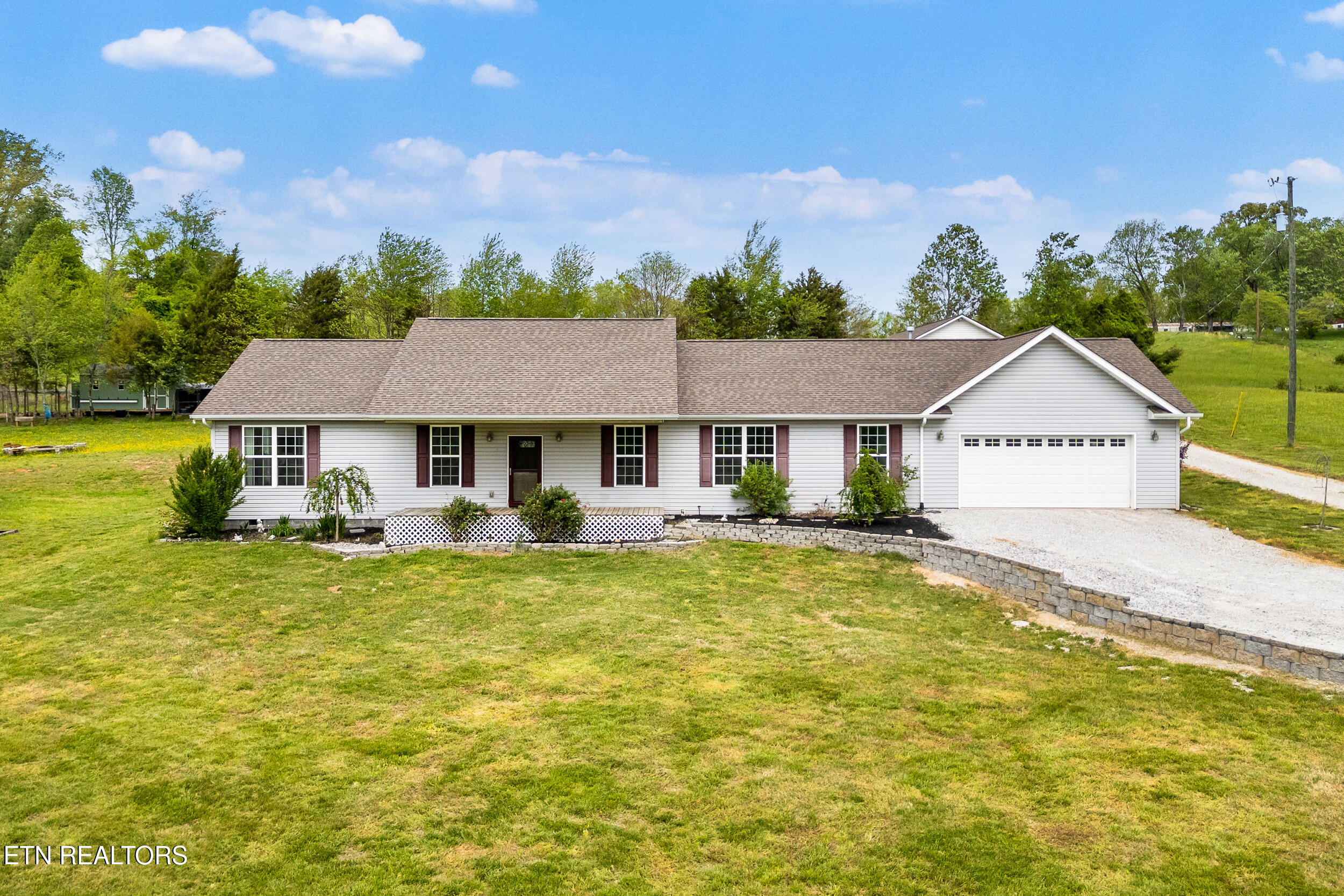 283 Red Hill Road Andersonville TN 37705