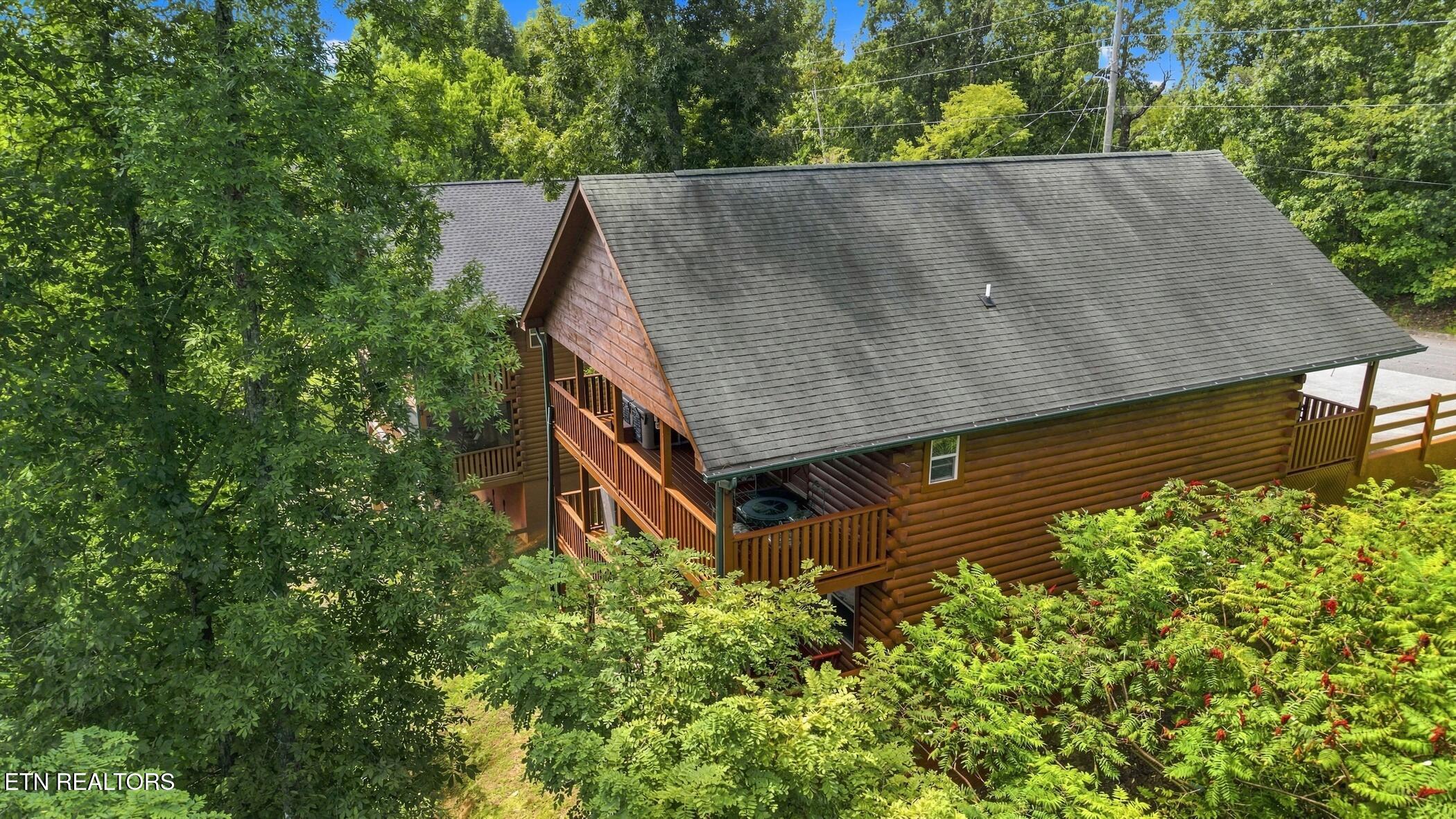 440 Oak Sky Way Sevierville TN 37876