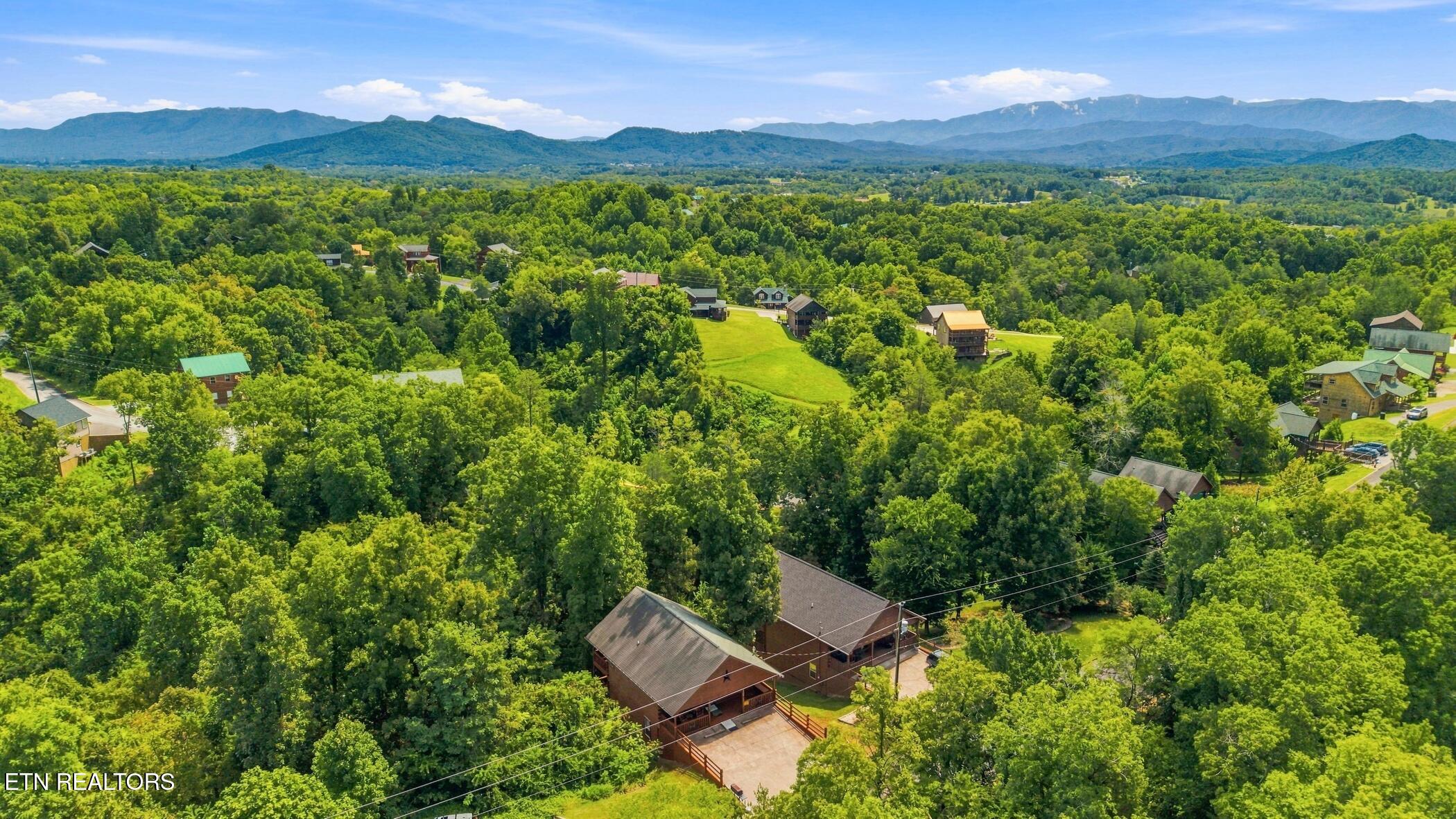 440 Oak Sky Way Sevierville TN 37876