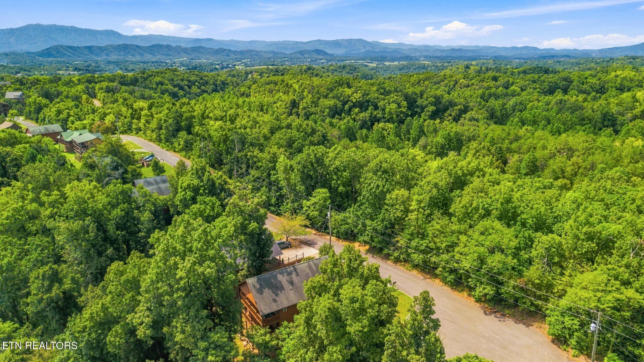 440 Oak Sky Way Sevierville TN 37876