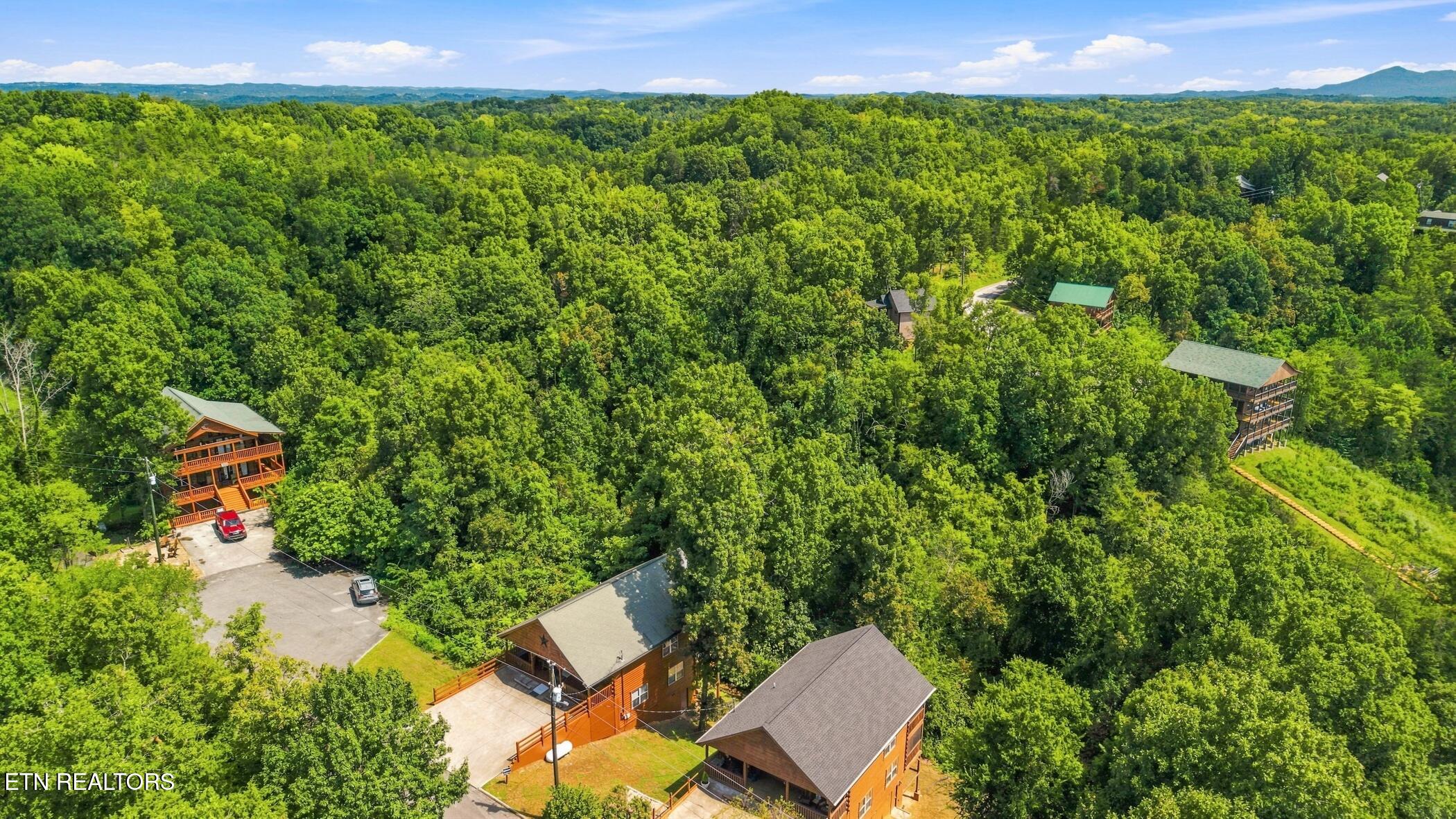 440 Oak Sky Way Sevierville TN 37876