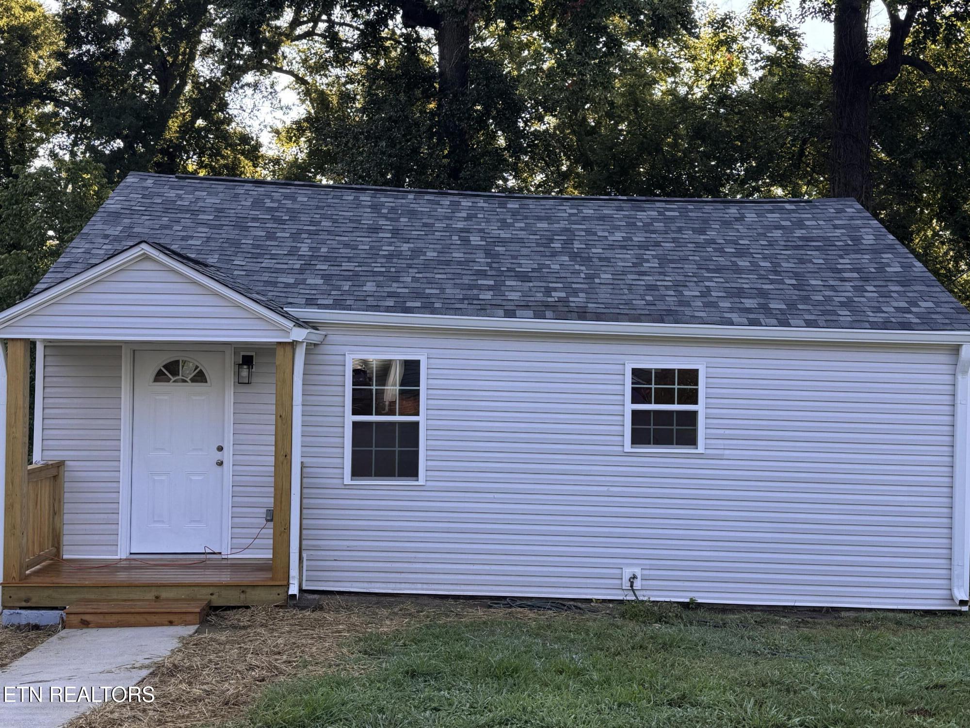 3416 Oak Grove Street Knoxville TN 37920