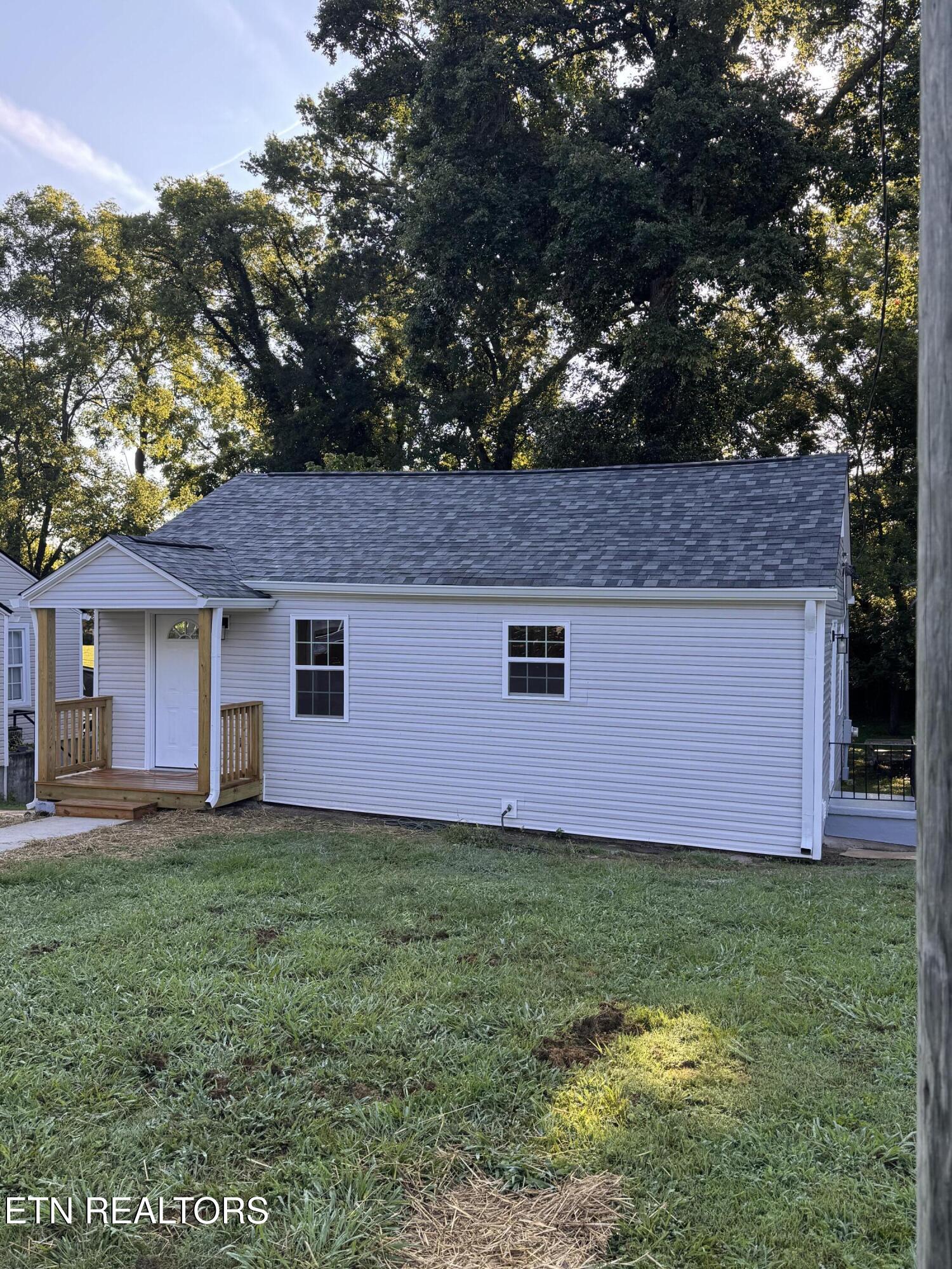 3416 Oak Grove Street Knoxville TN 37920