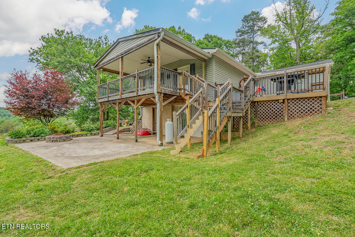 151 Gray Knob Road Kingston TN 37763