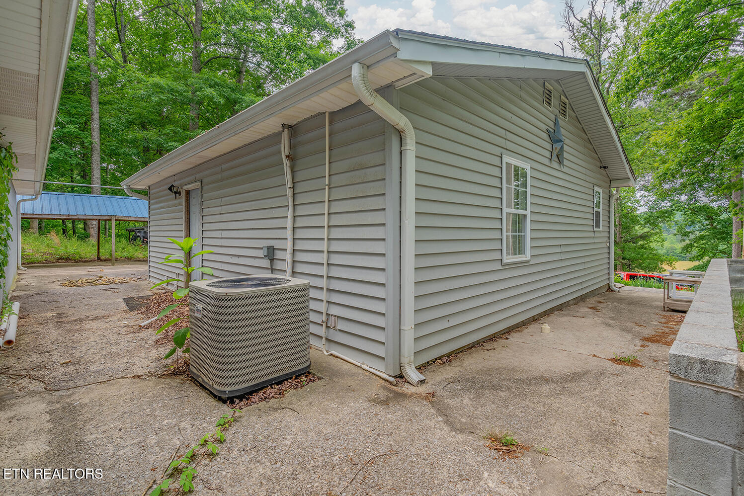 151 Gray Knob Road Kingston TN 37763