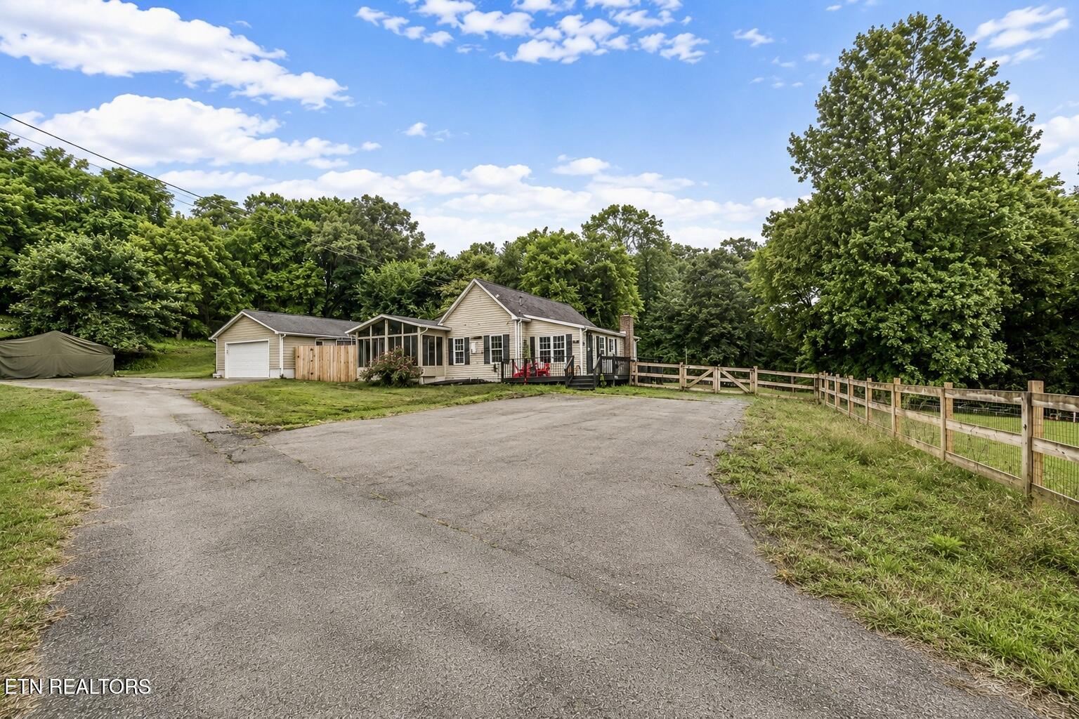 119 Springhouse Road Powell TN 37849