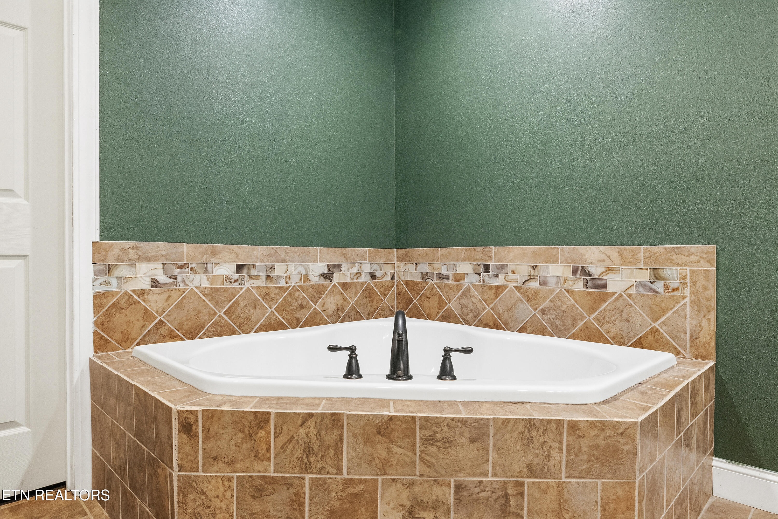 163 Ridge Road Sharps Chapel TN 37866