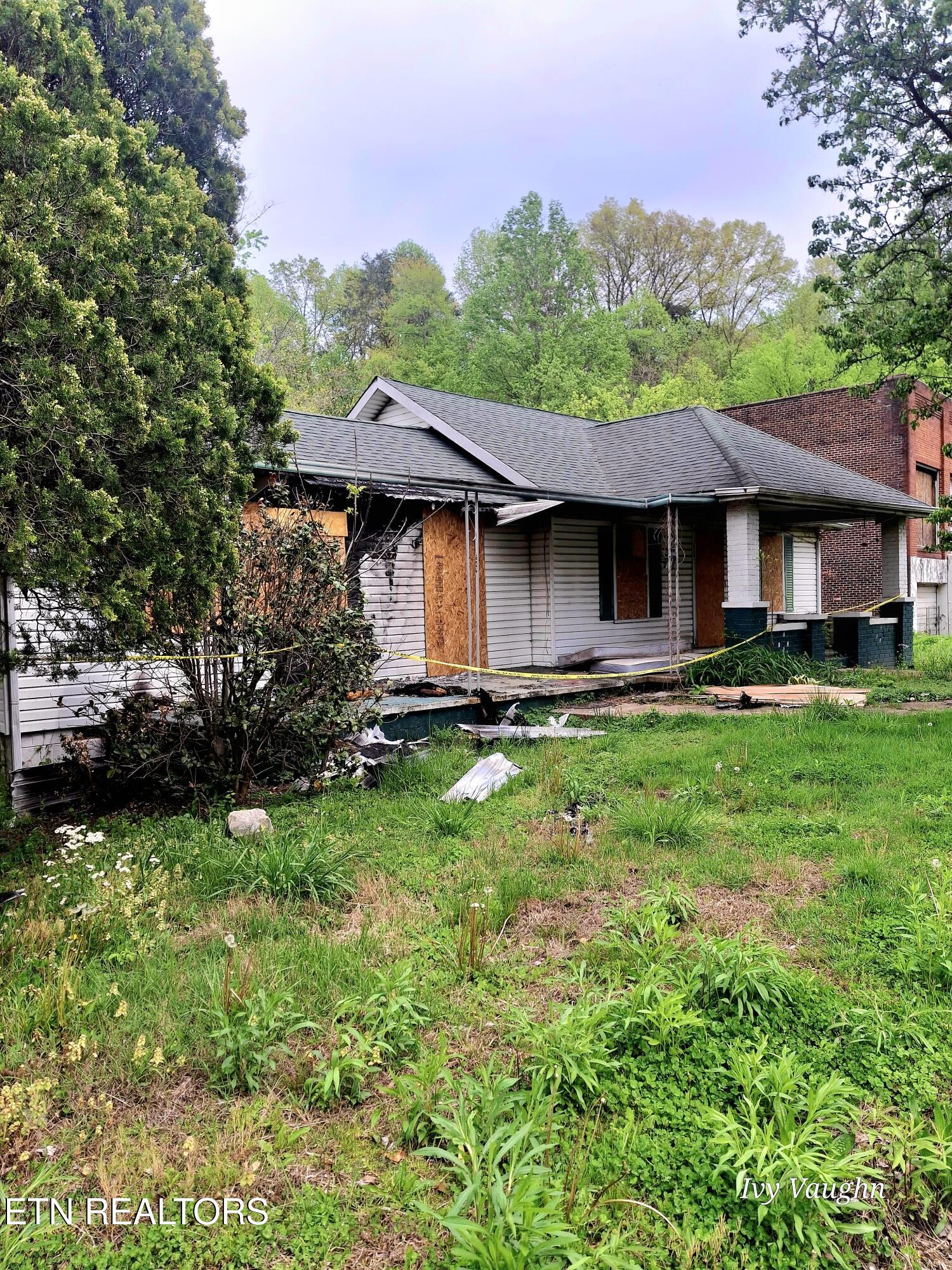 904 S Main Street Rocky Top TN 37769