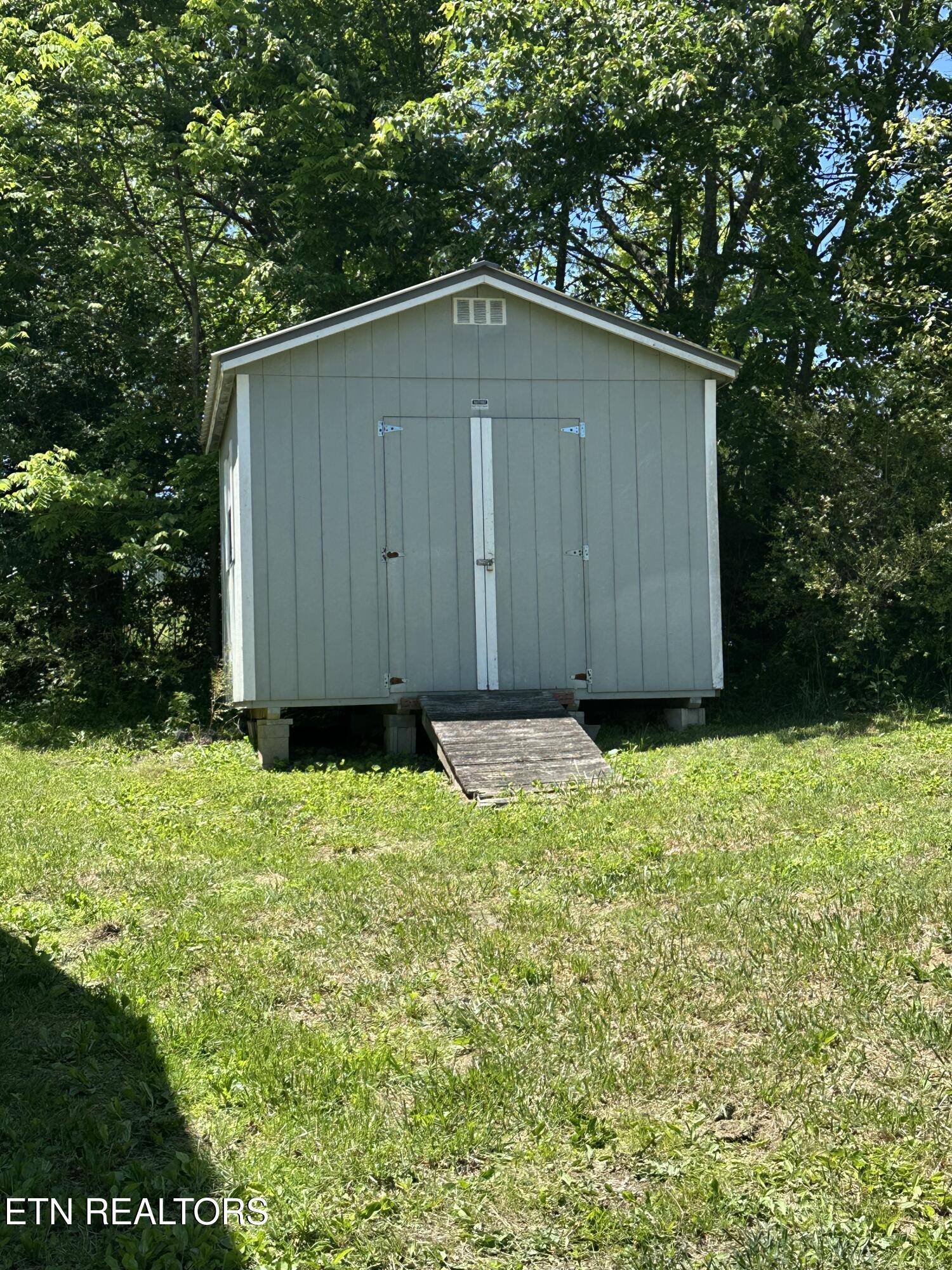 192 Rusty Blue Drive Crossville TN 38555