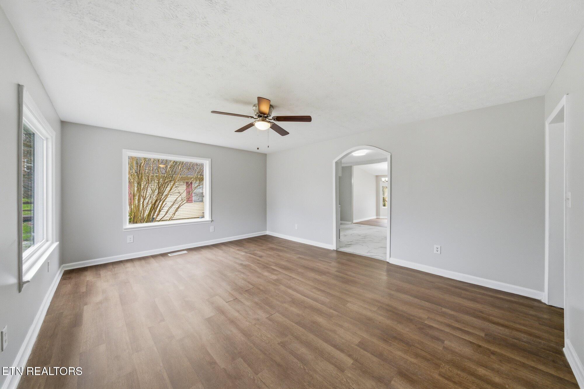 115 Cedar Circle Harriman TN 37748