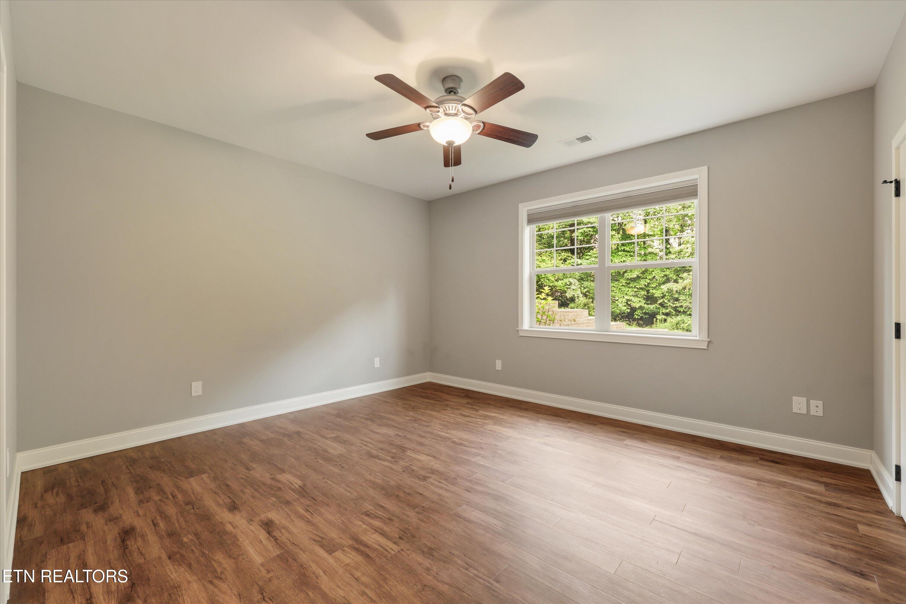 303 Okmulgee Circle Loudon TN 37774