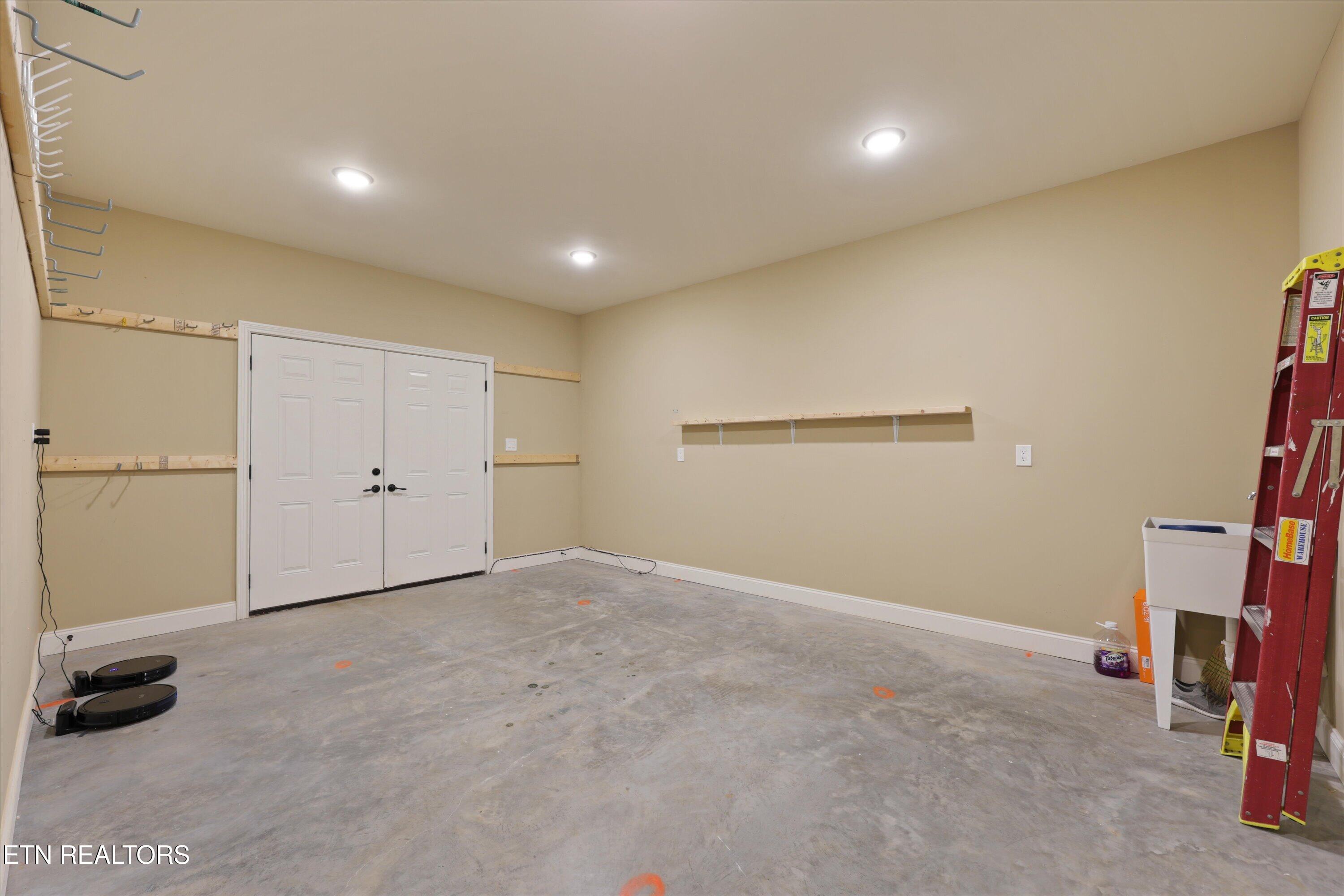 303 Okmulgee Circle Loudon TN 37774