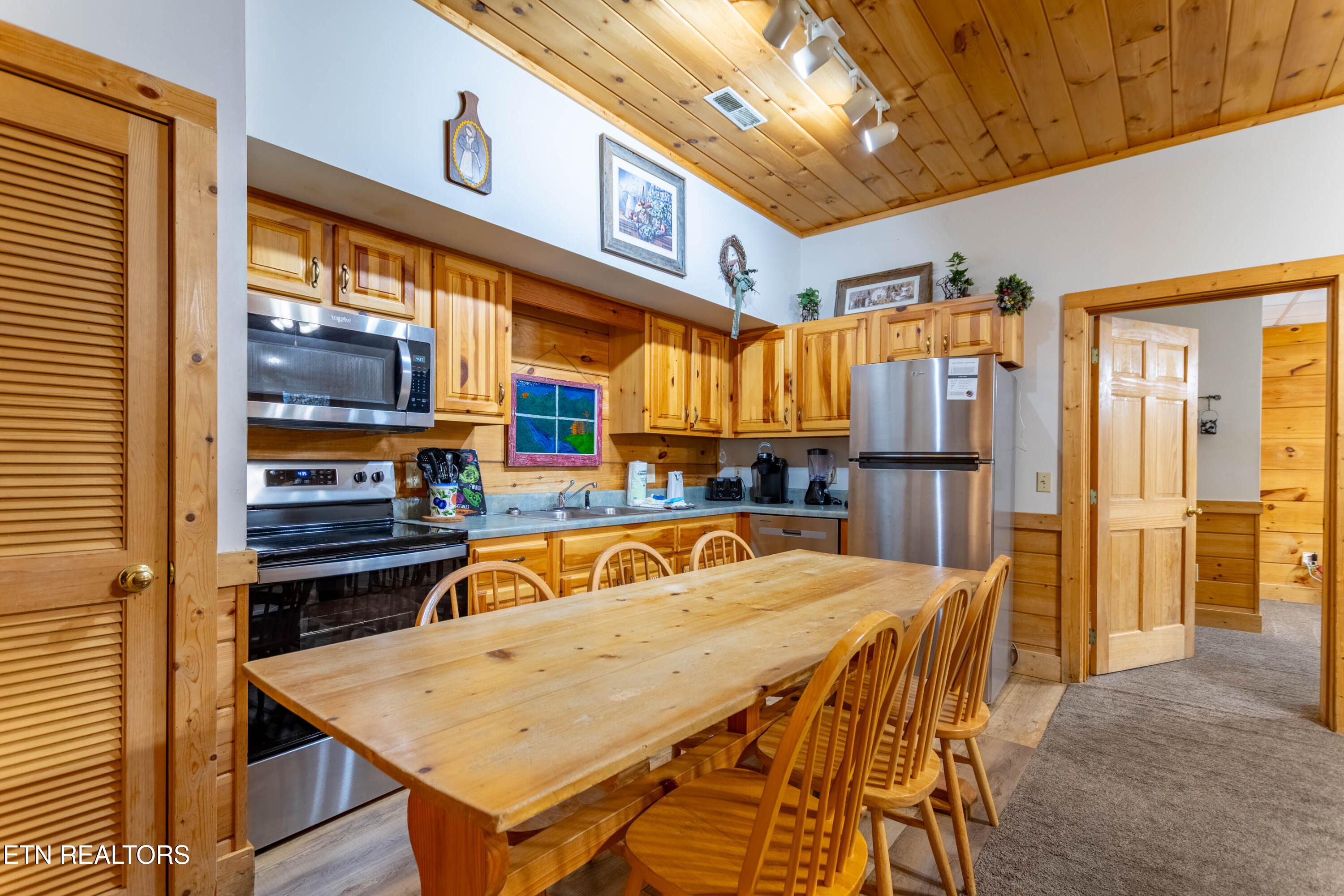 653 Eagles Boulevard Way Pigeon Forge TN 37863