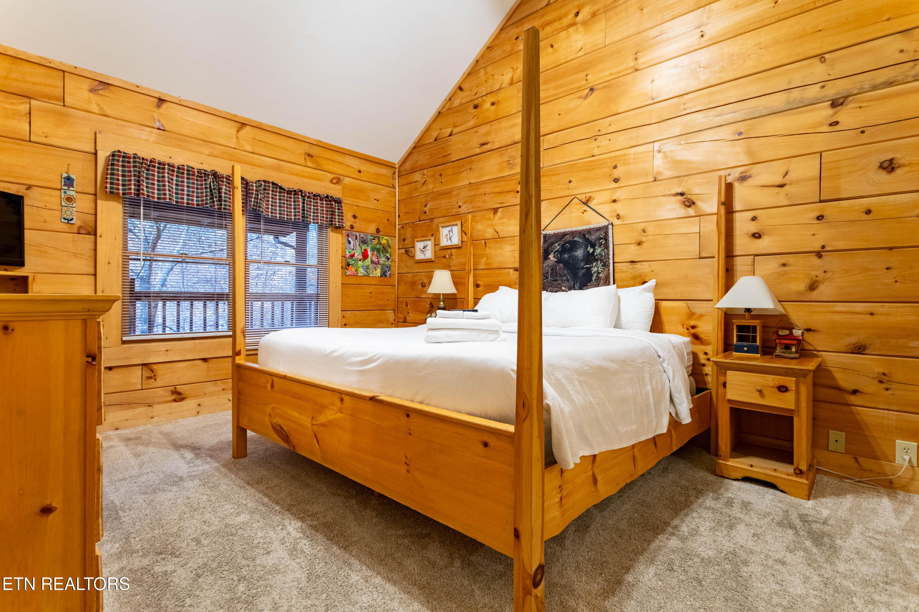 653 Eagles Boulevard Way Pigeon Forge TN 37863