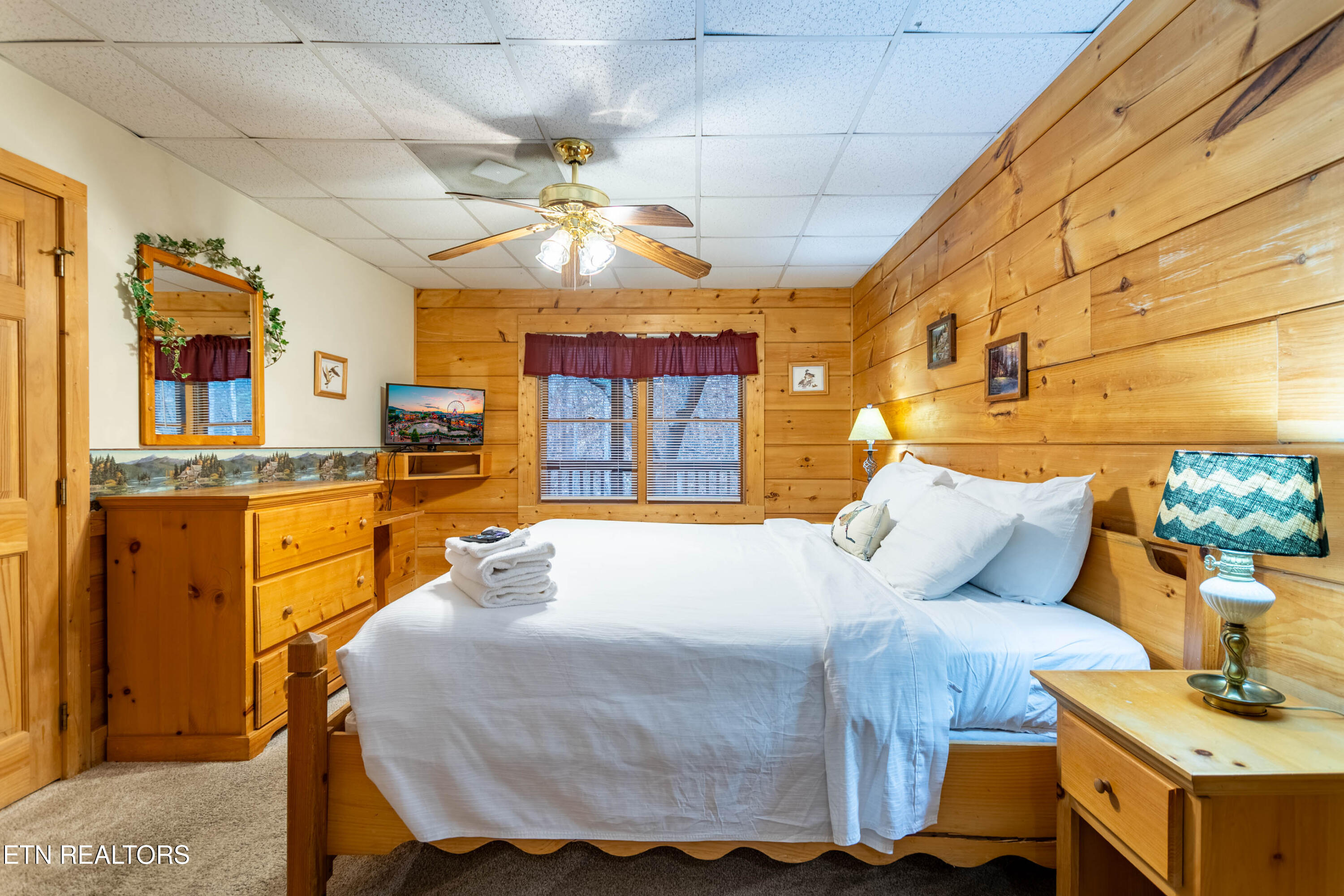 653 Eagles Boulevard Way Pigeon Forge TN 37863