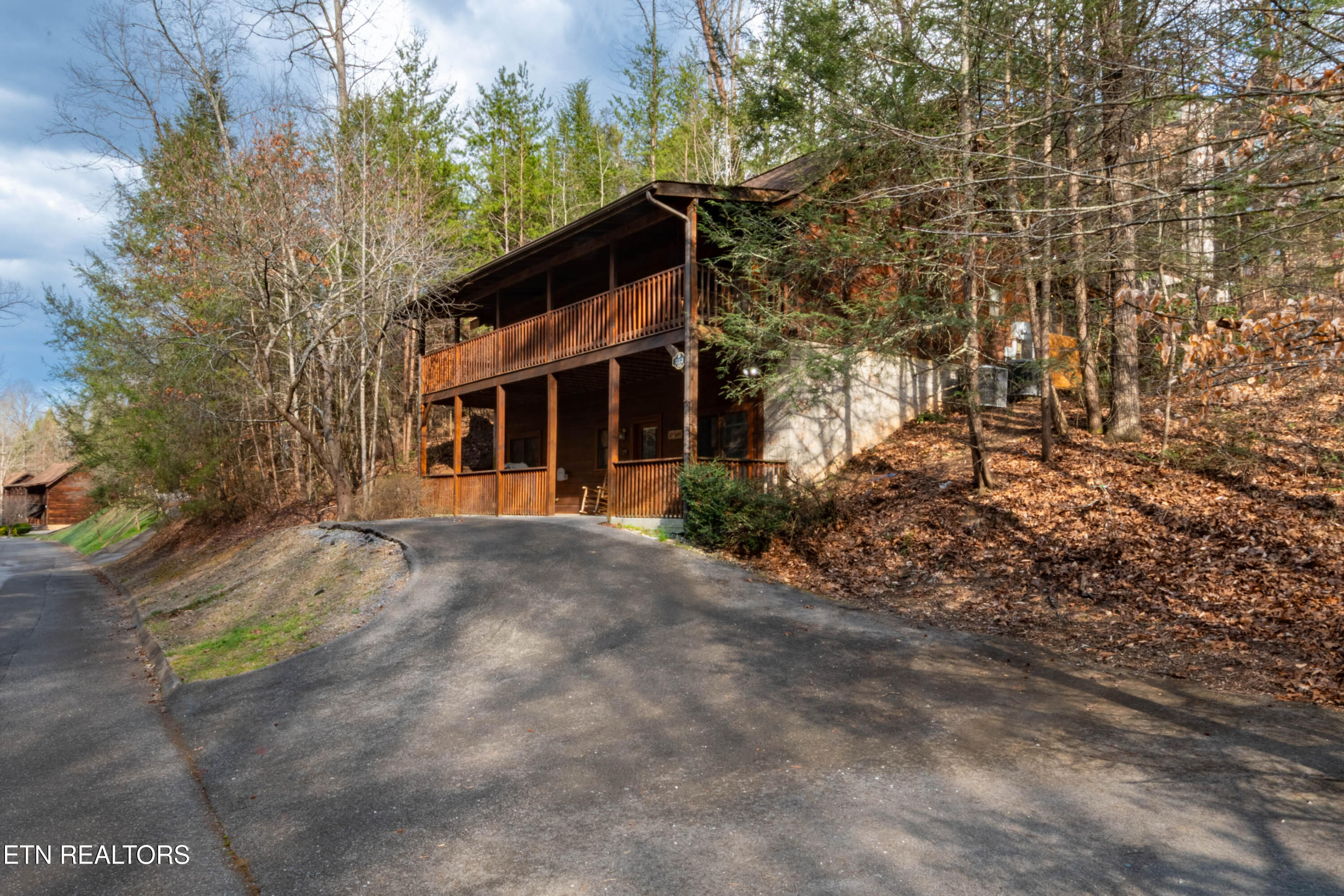653 Eagles Boulevard Way Pigeon Forge TN 37863