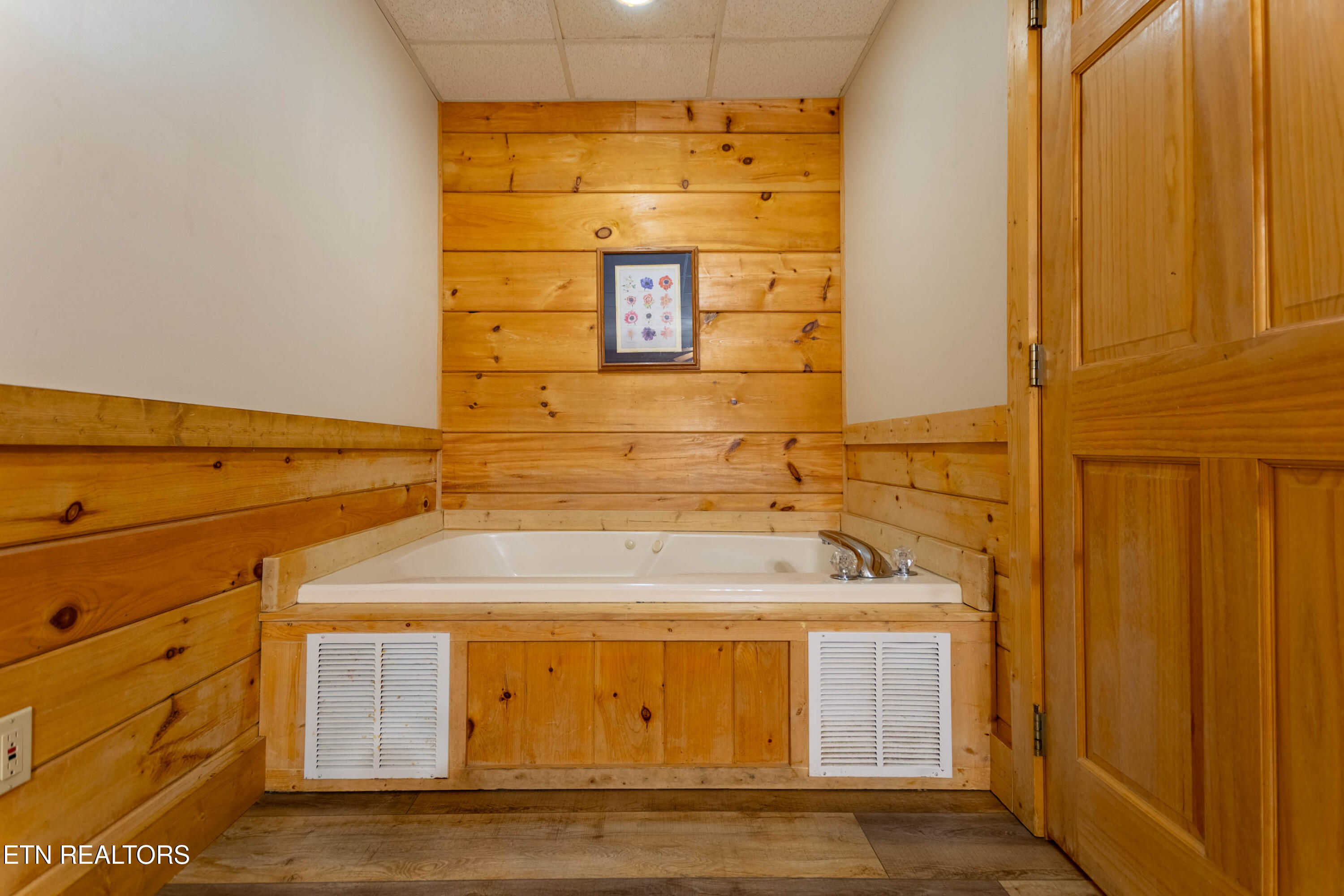 653 Eagles Boulevard Way Pigeon Forge TN 37863