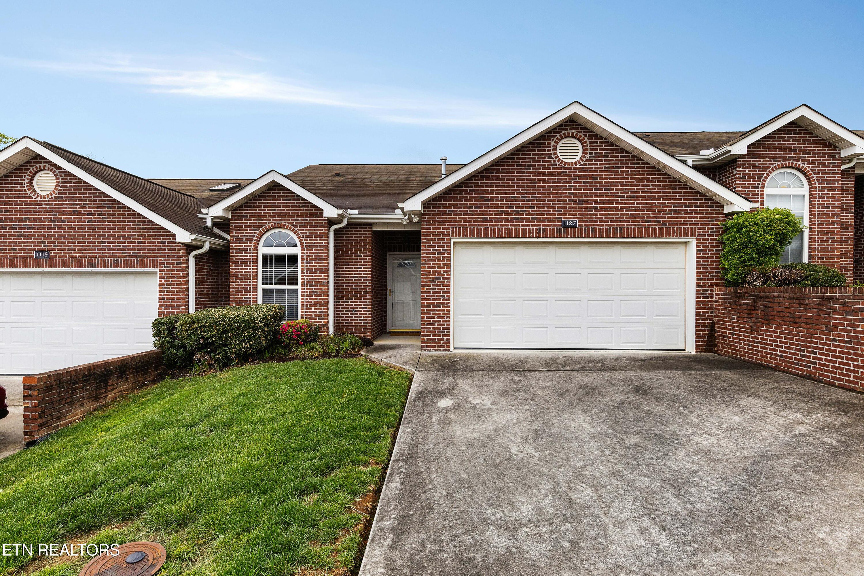 1127 Harbin Ridge Lane Knoxville TN 37909